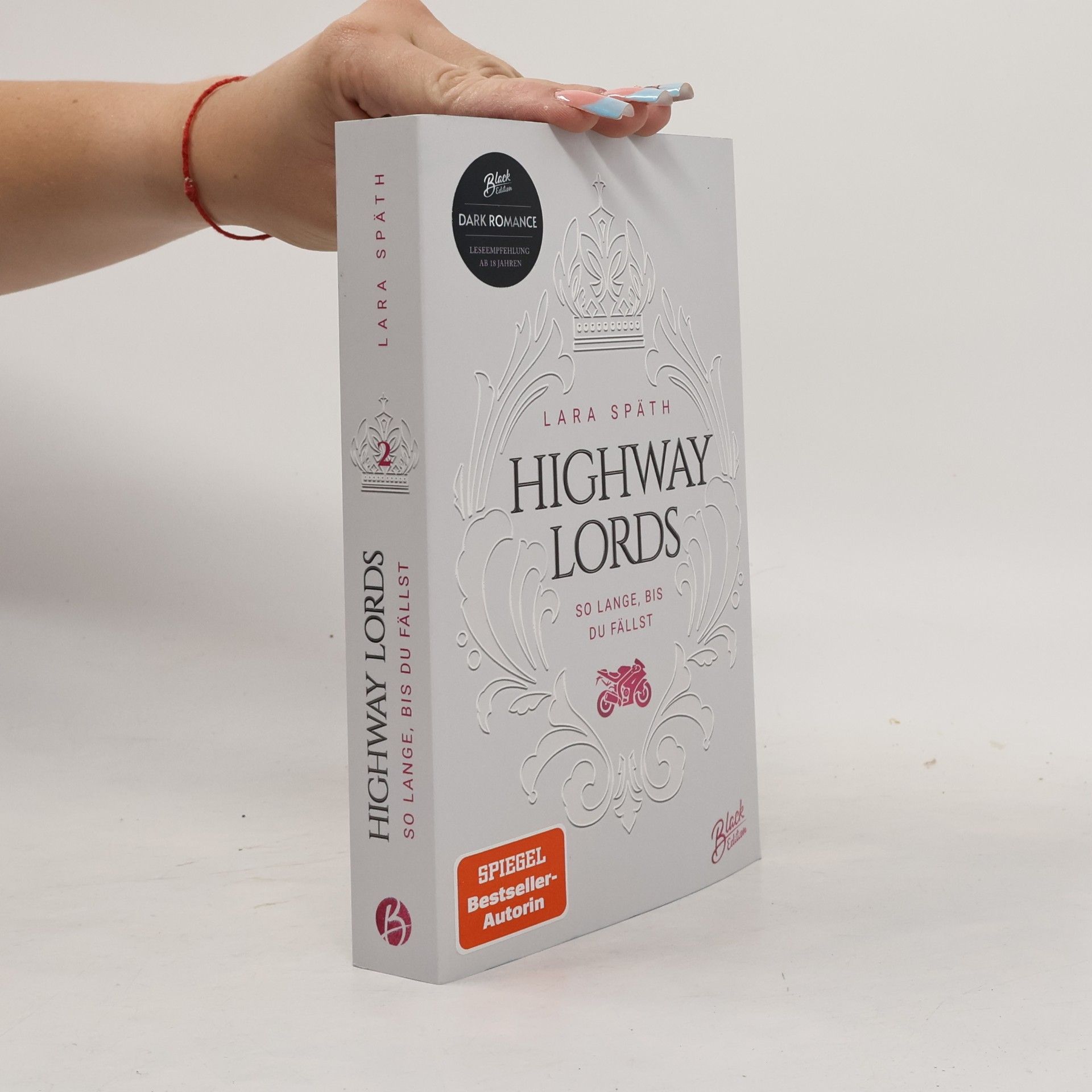 Highway Lords: So lange, bis du fällst | Aufwendig gestaltete Ausgabe mit Farbschnitt – das integrierte Page Overlay ist limitiert nur in der ersten Auflage enthalten