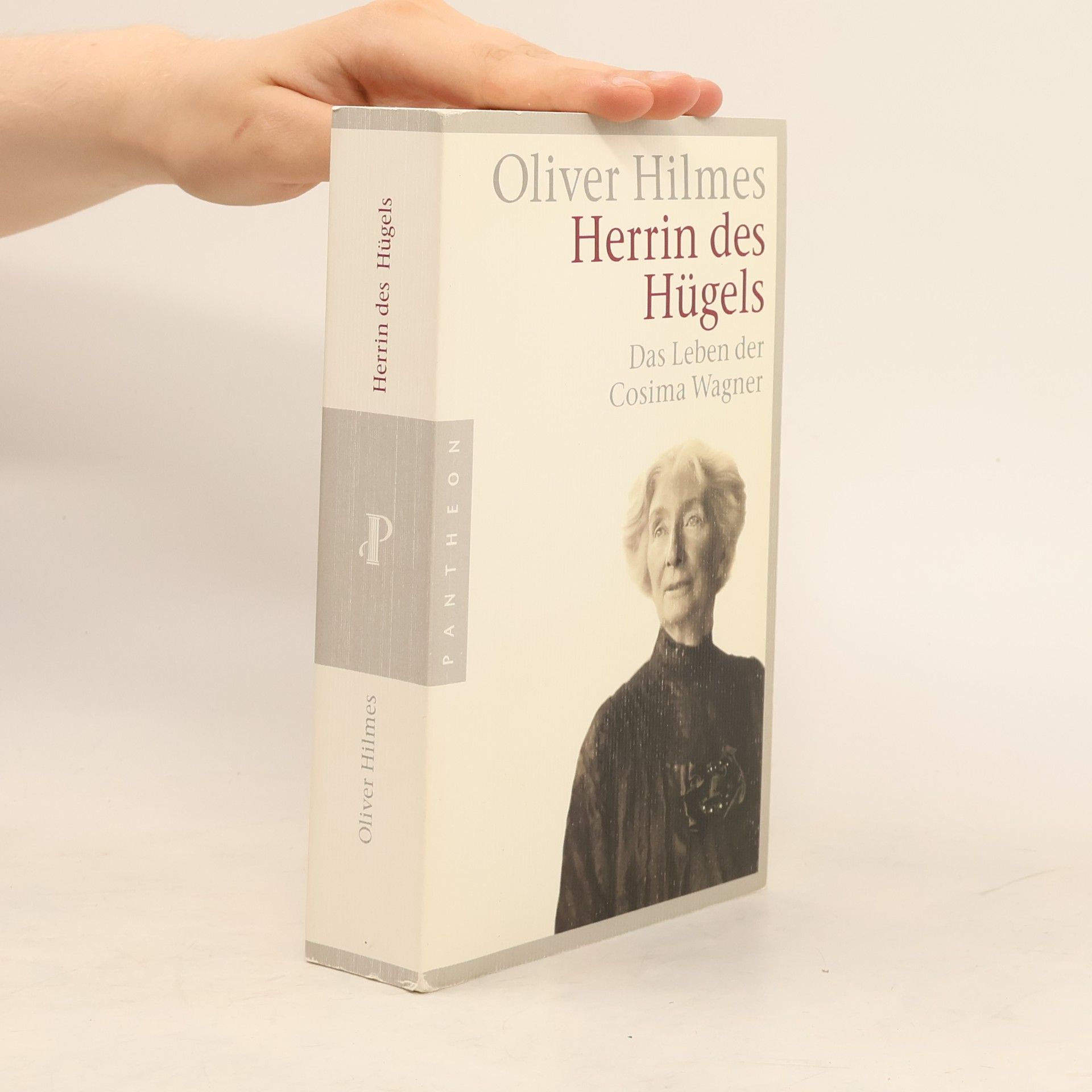 Oliver Hilmes Herrin des Hügels