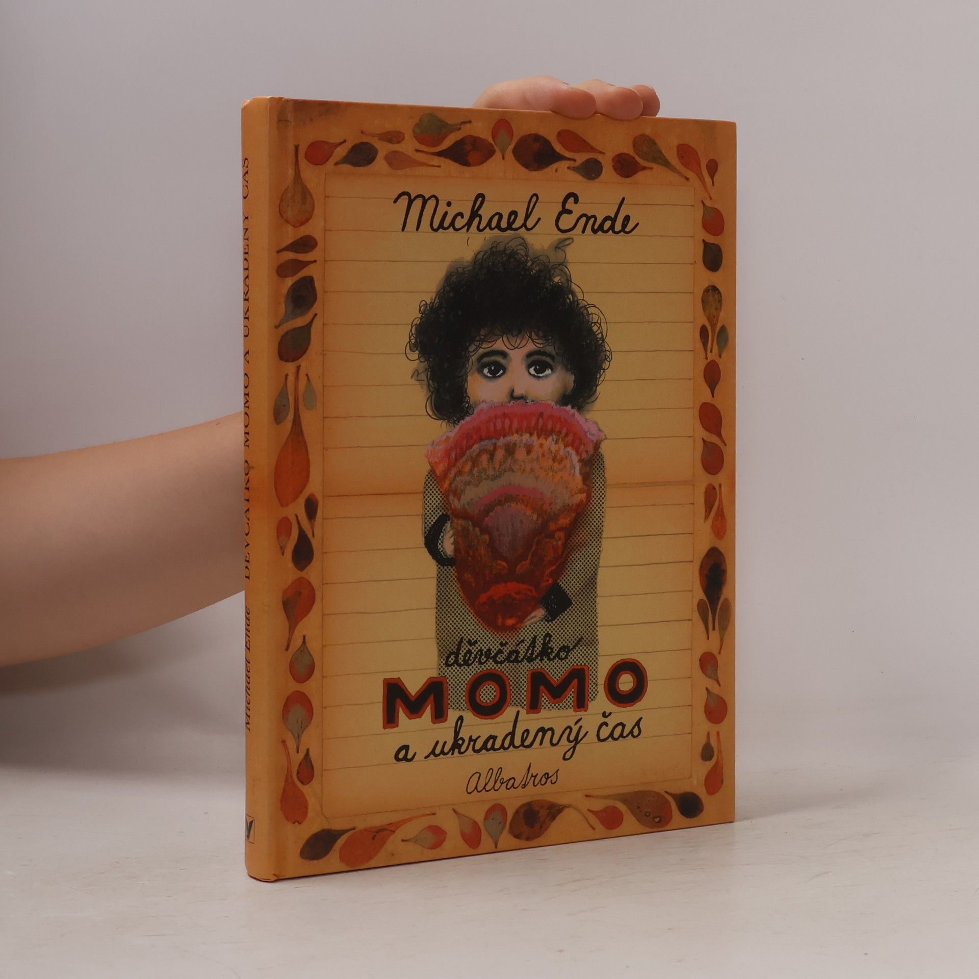 Michael Ende Děvčátko Momo a ukradený čas