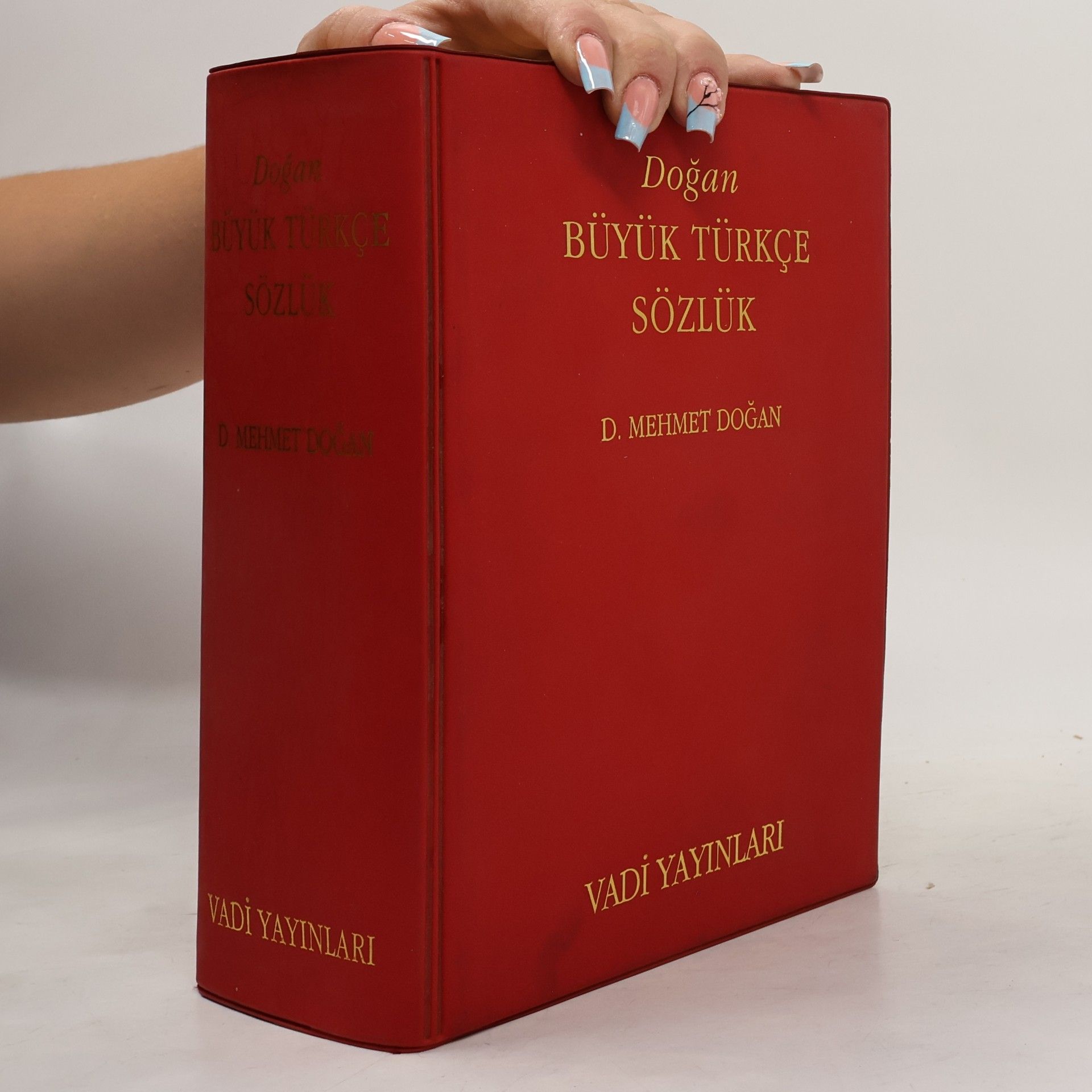 Yalçın Kocabay Türkçe - fransizca büyük sözlük = Grand dictionnaire turc-français