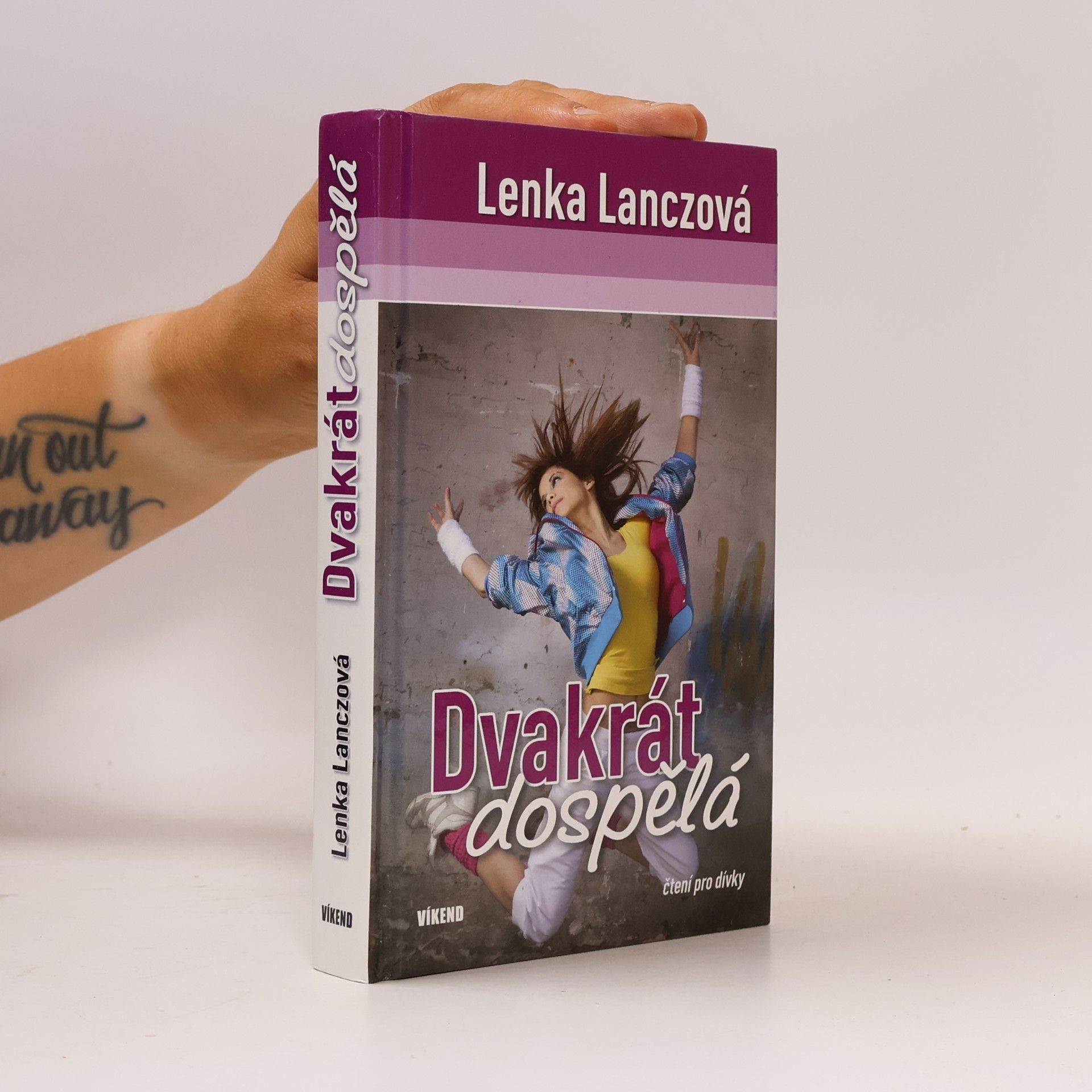 Lenka Lanczová Dvakrát dospělá