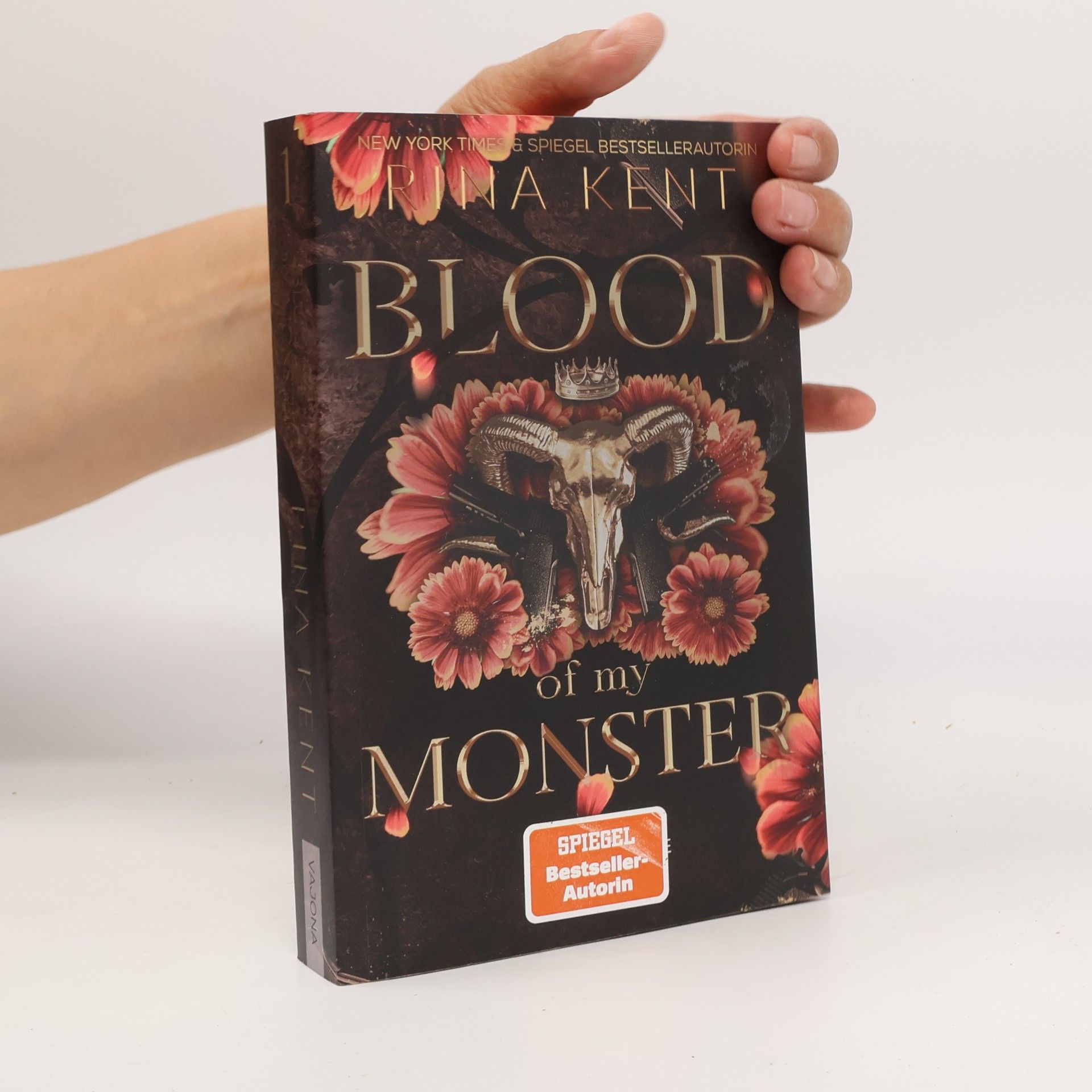 Rina Kent Monsters Trilogy - 1: Blood Of My Monster
