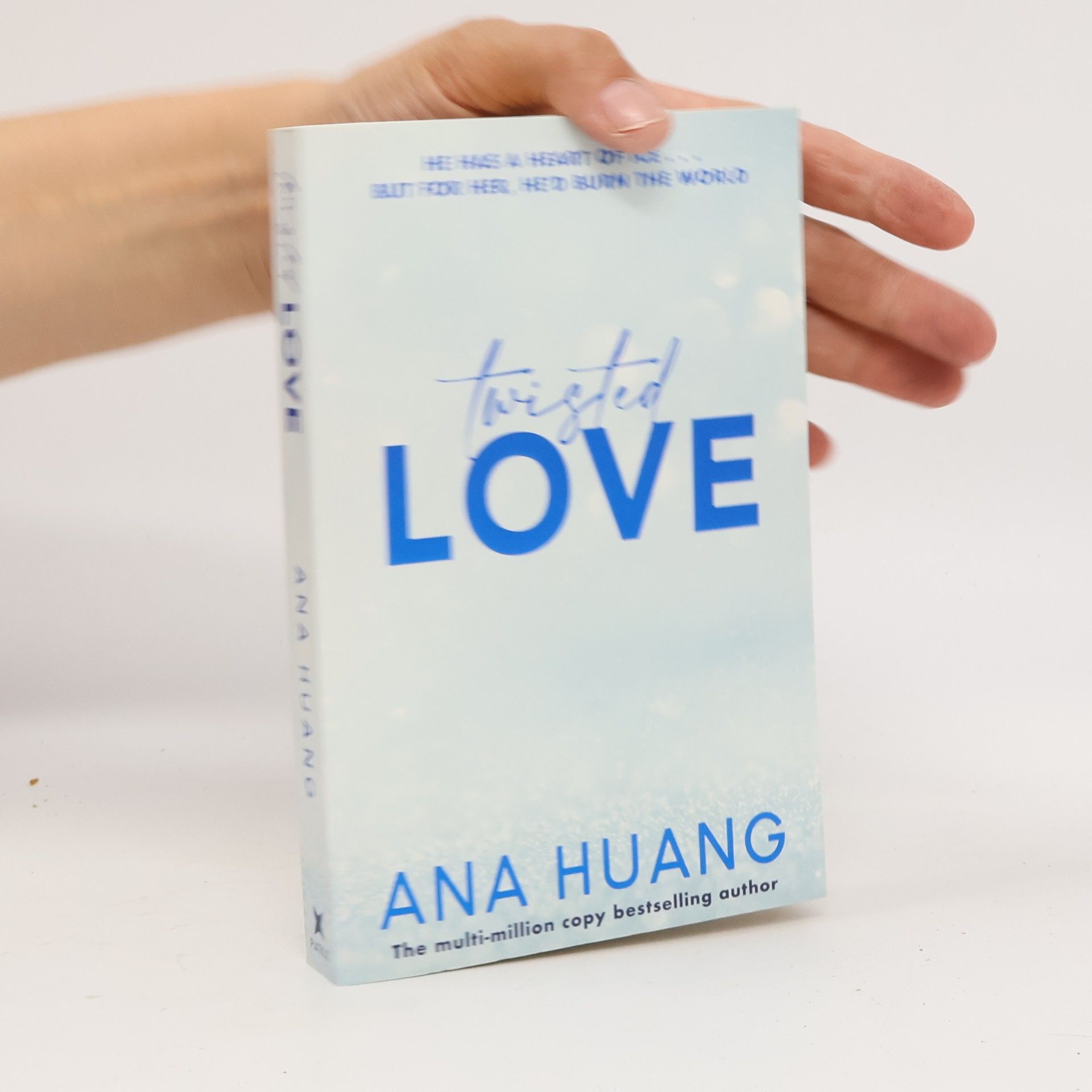 Ana Huang Twisted love. Twisted book one