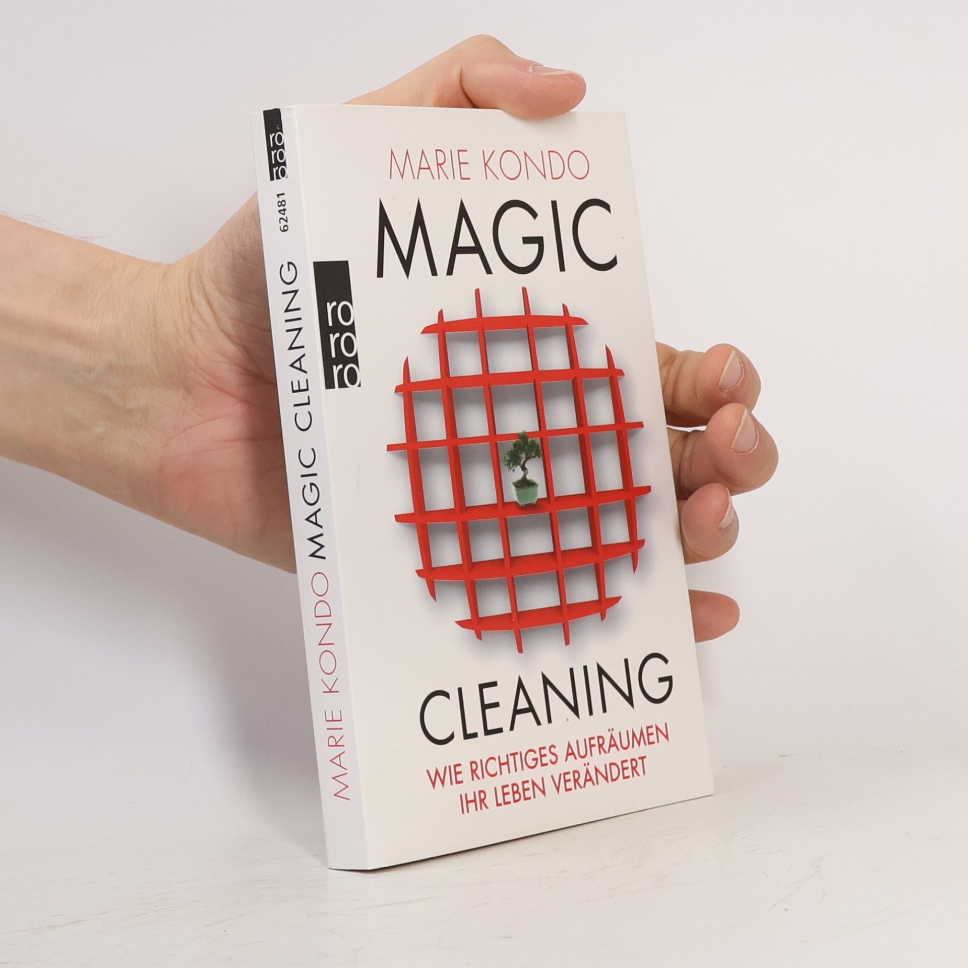 Marie Kondo Magic cleaning