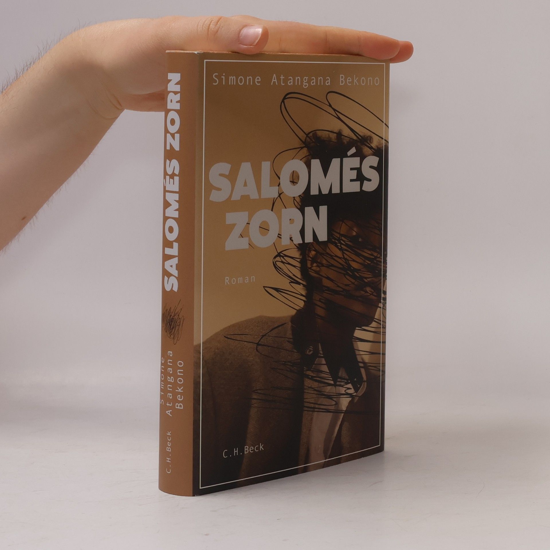 Simone Atangana Bekono Salomés Zorn