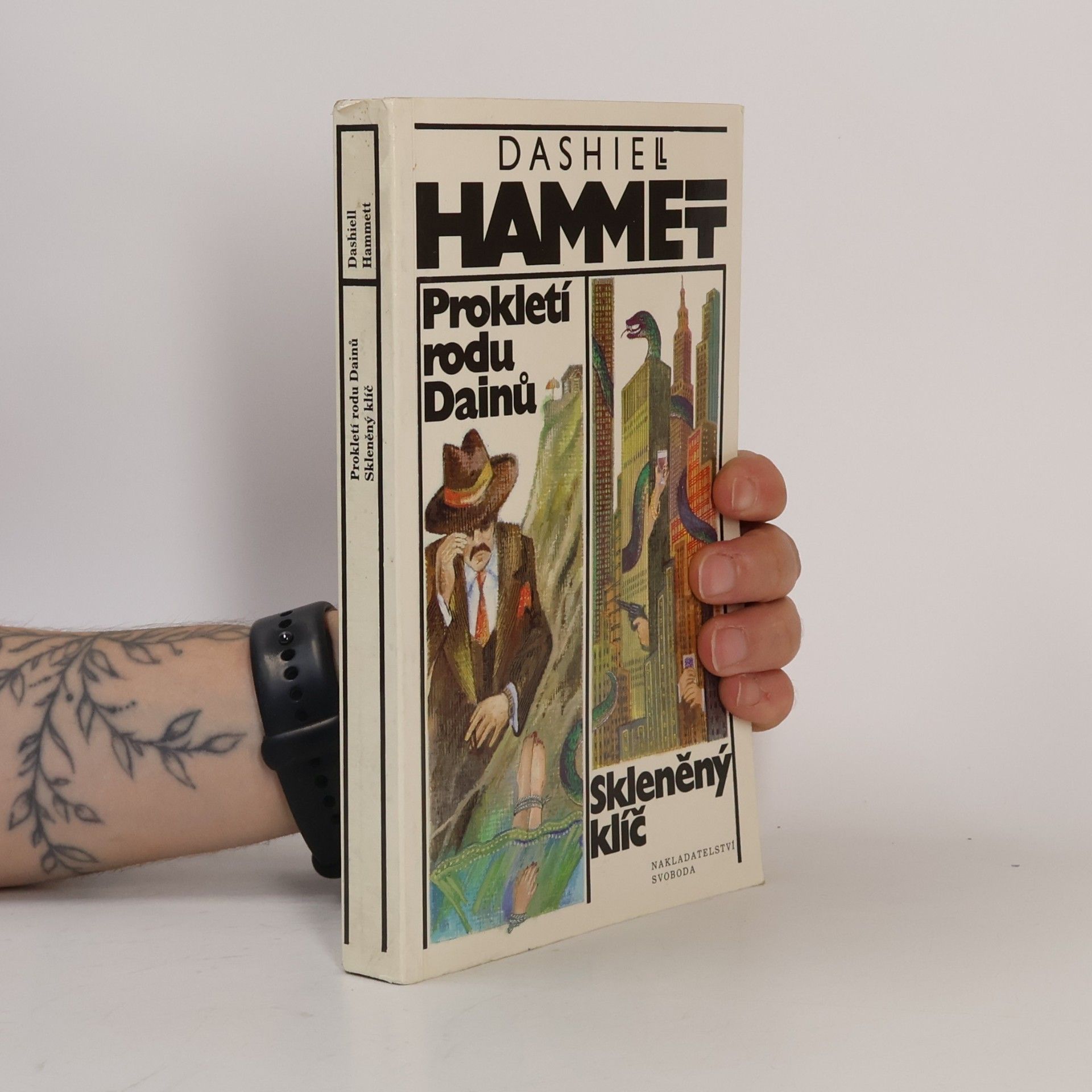 František Fröhlich Prokletí rodu Dainů. Skleněný klíč