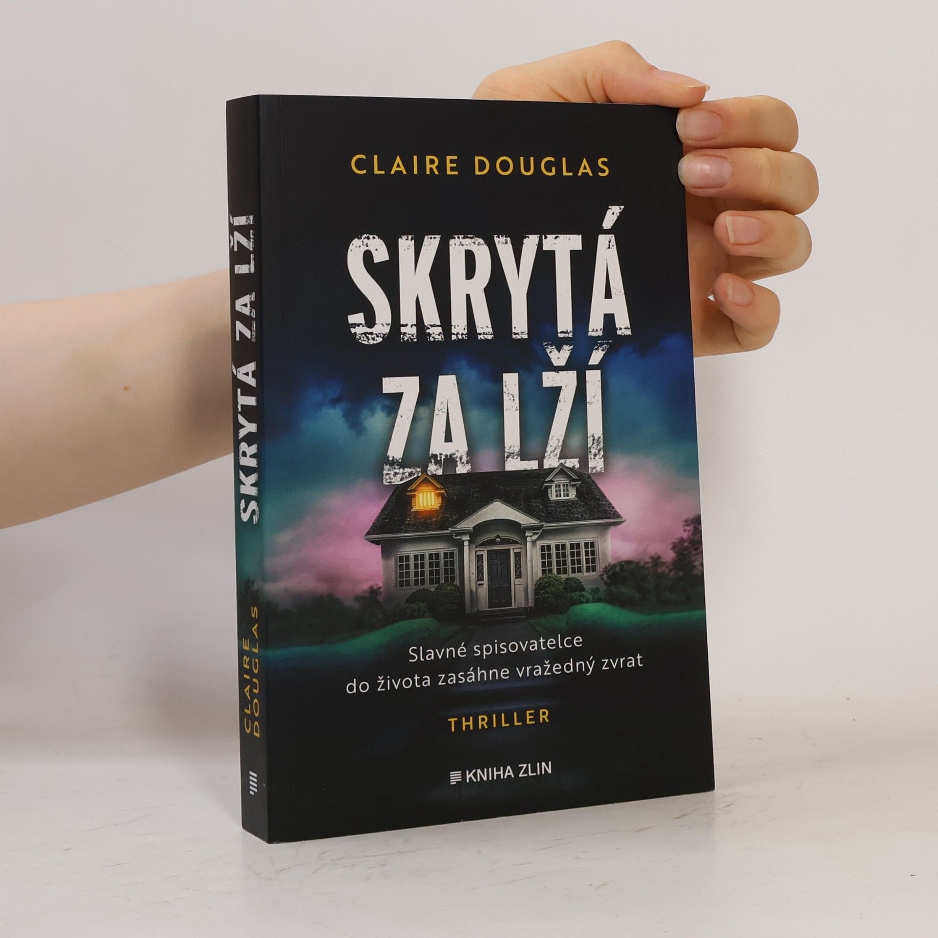 Skrytá za lží