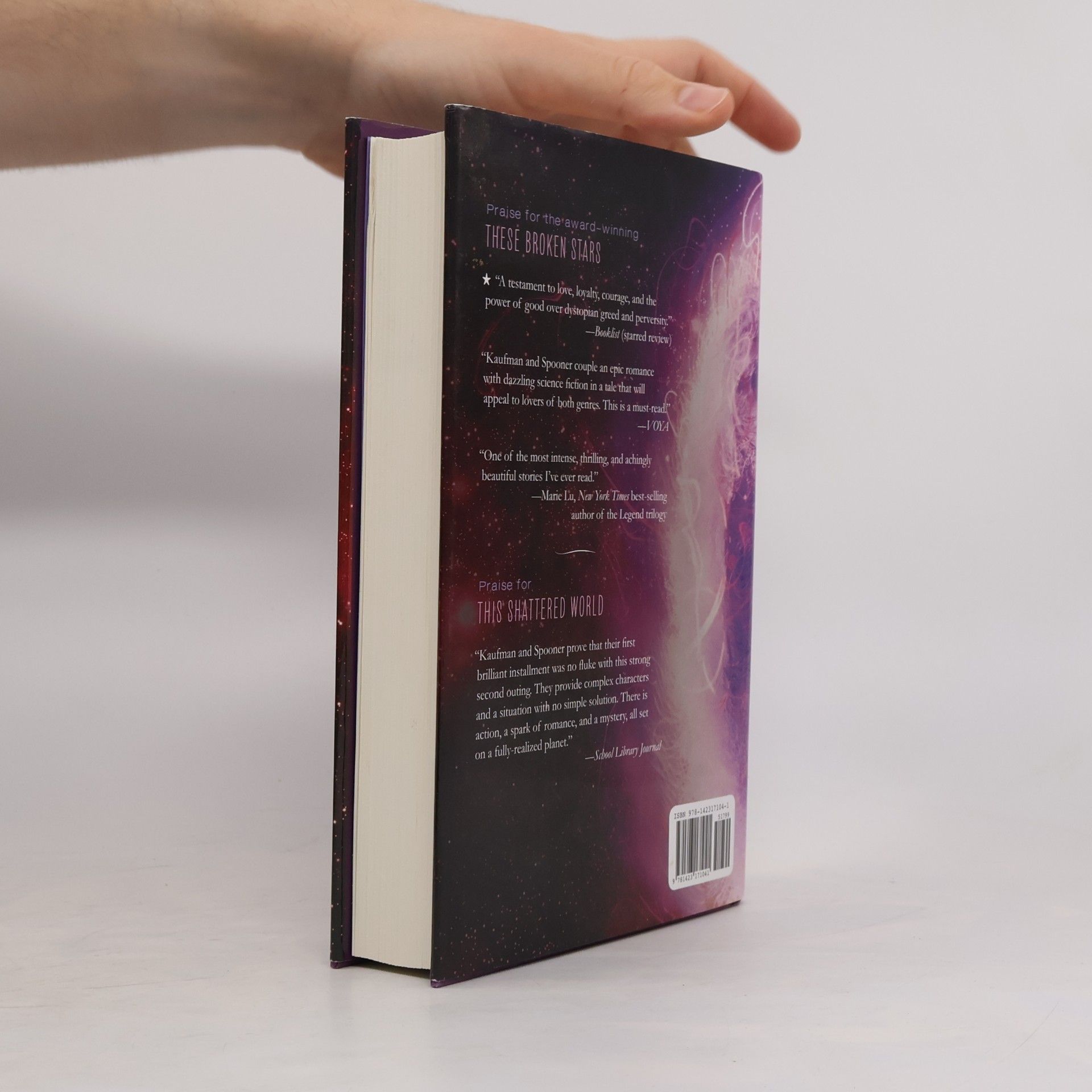 Amie Kaufman Their Fractured Light. Starbound Novel 3