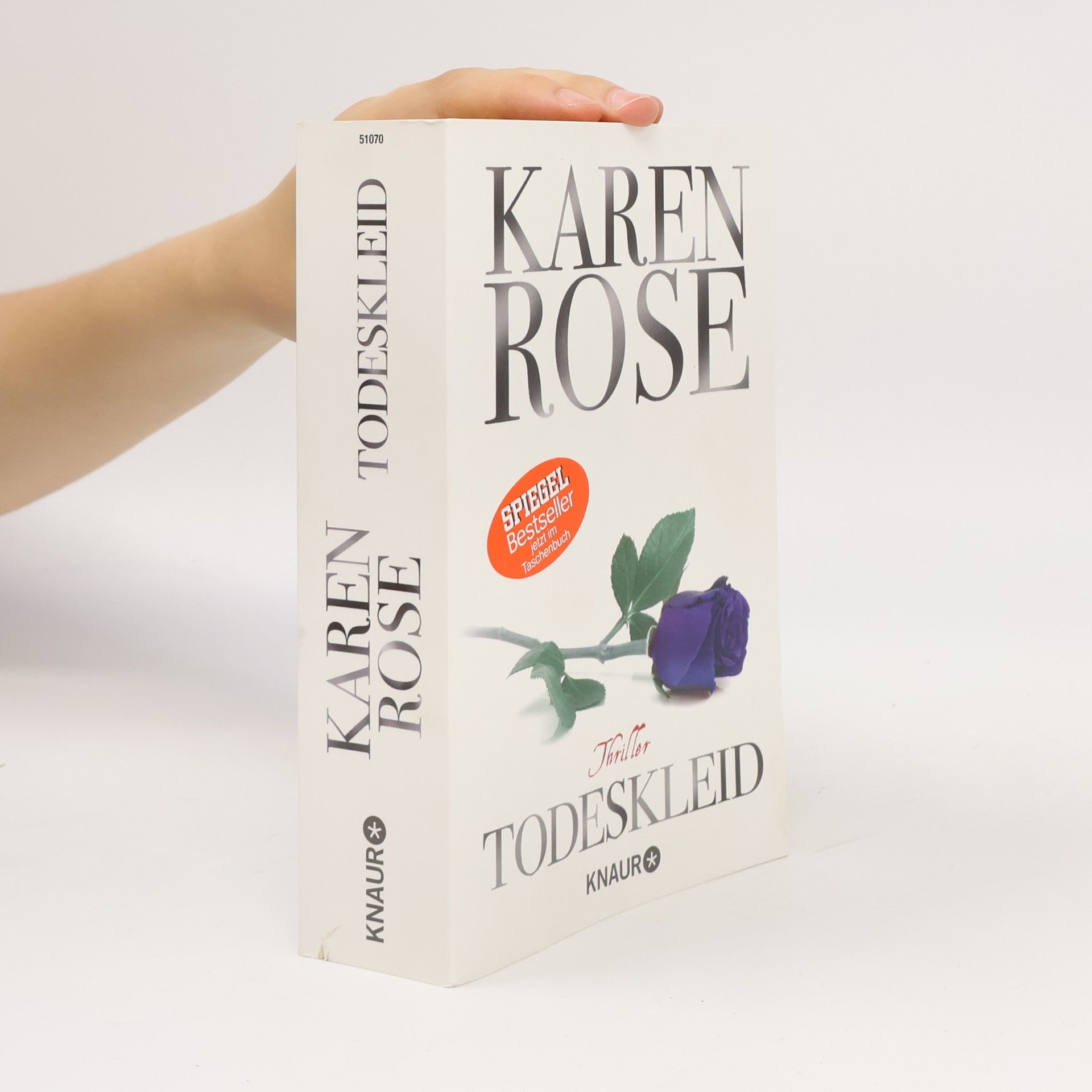 Karen Rose Todeskleid
