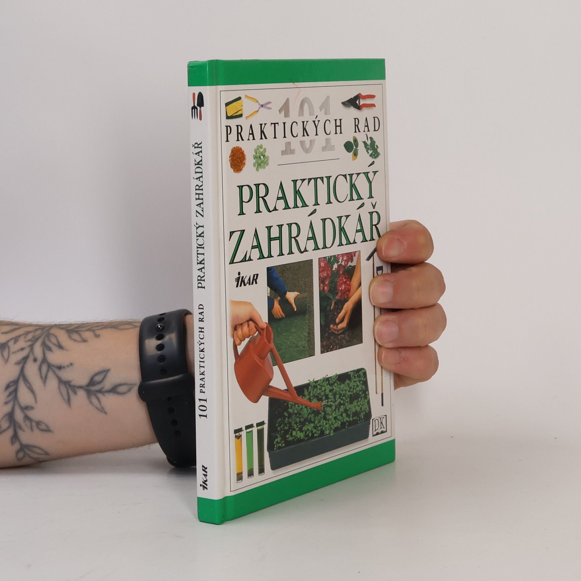 Pippa Greenwood Praktický zahrádkář