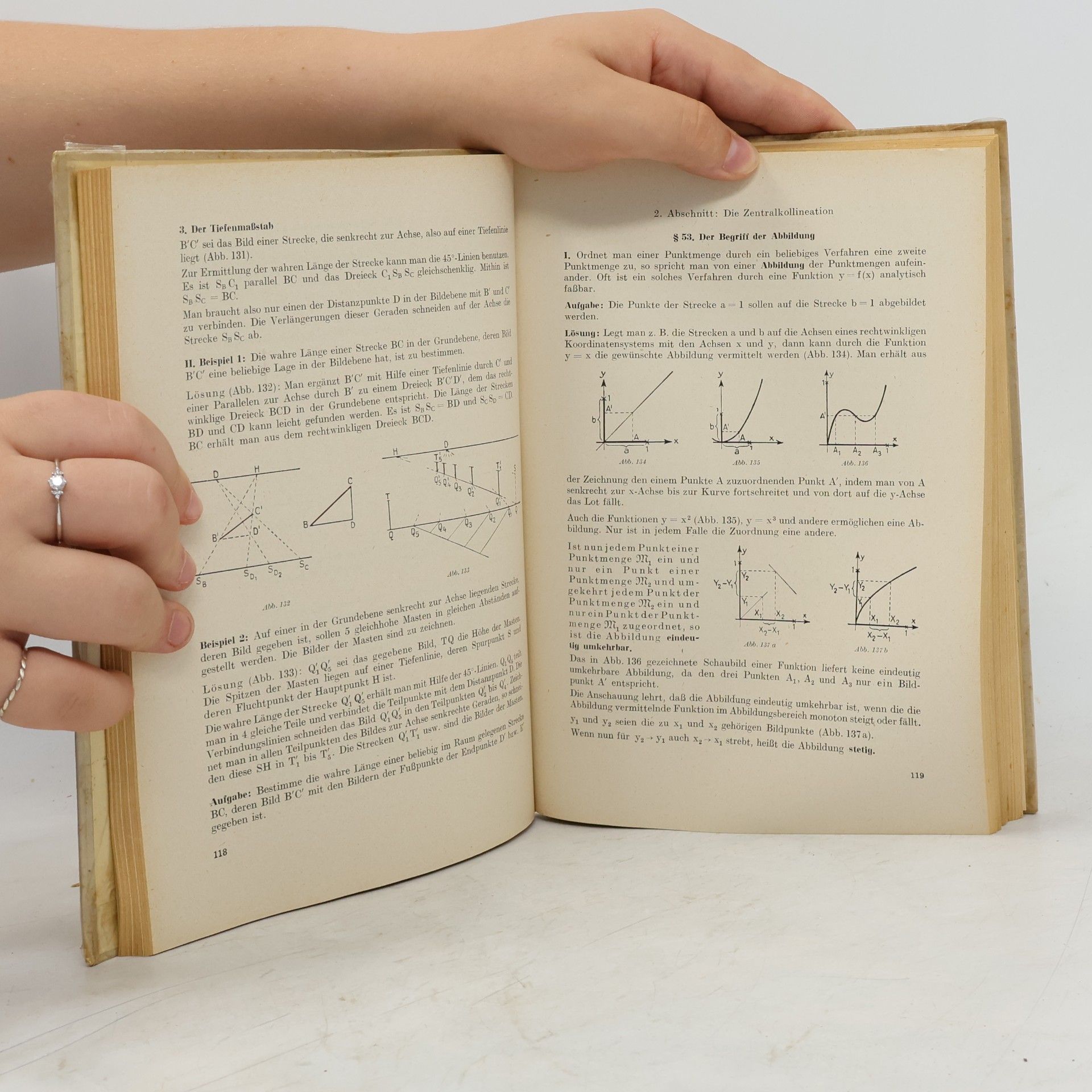 Autores varios Lehr- und Übungsbuch der Mathematik für Höhere Schule Band IV: Geometrie