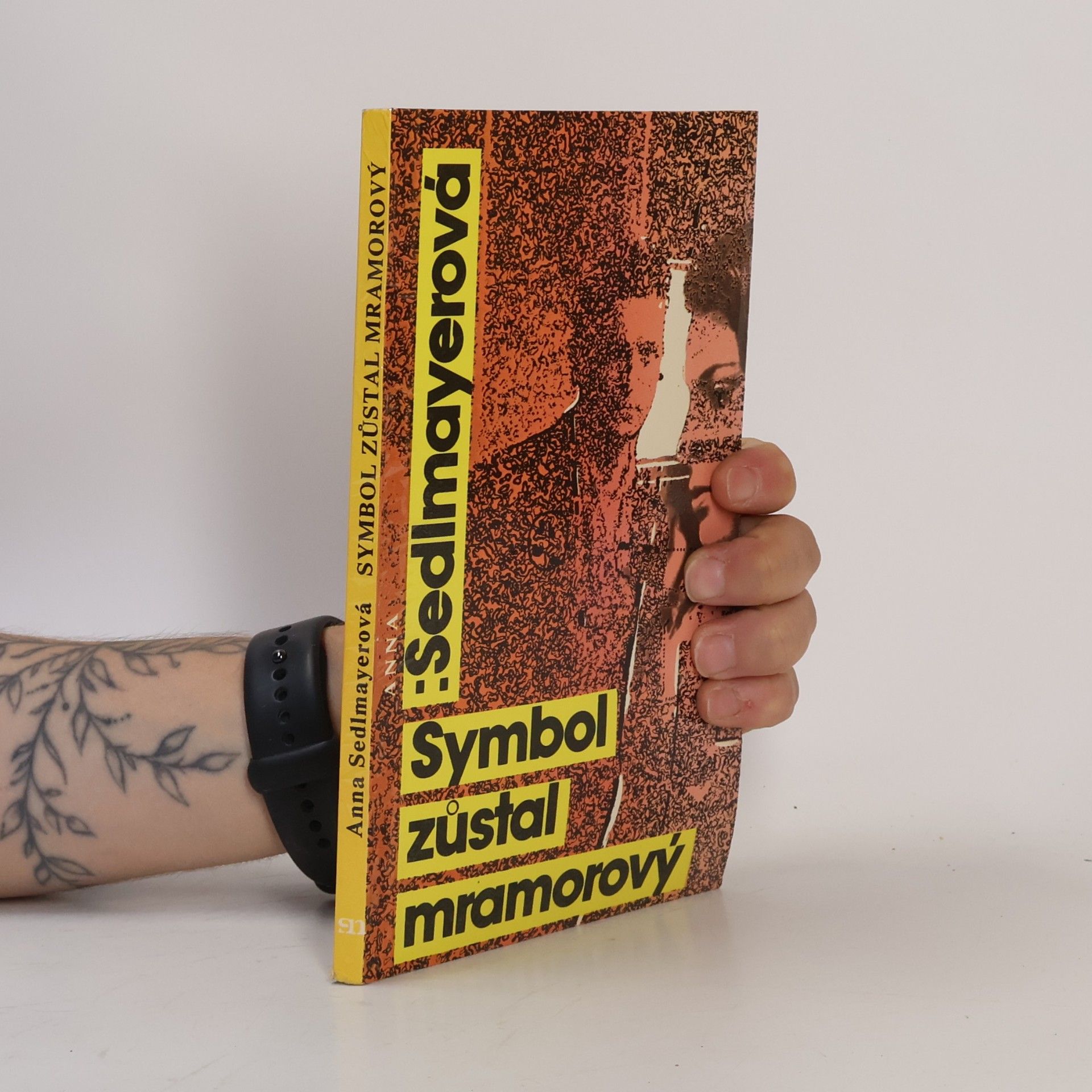 Symbol zůstal mramorový