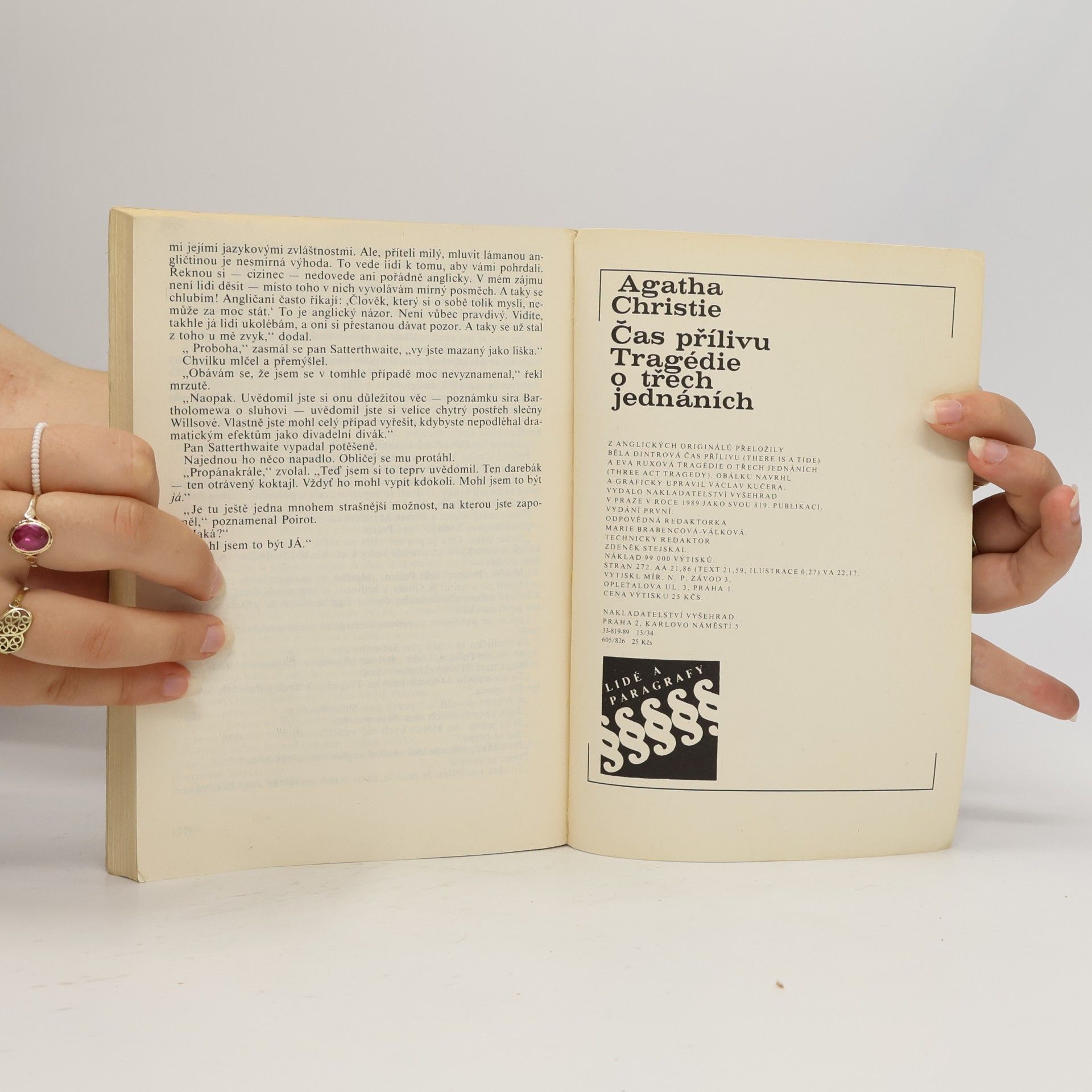 Agatha Christie Čas přílivu. Tragédie o třech jednáních