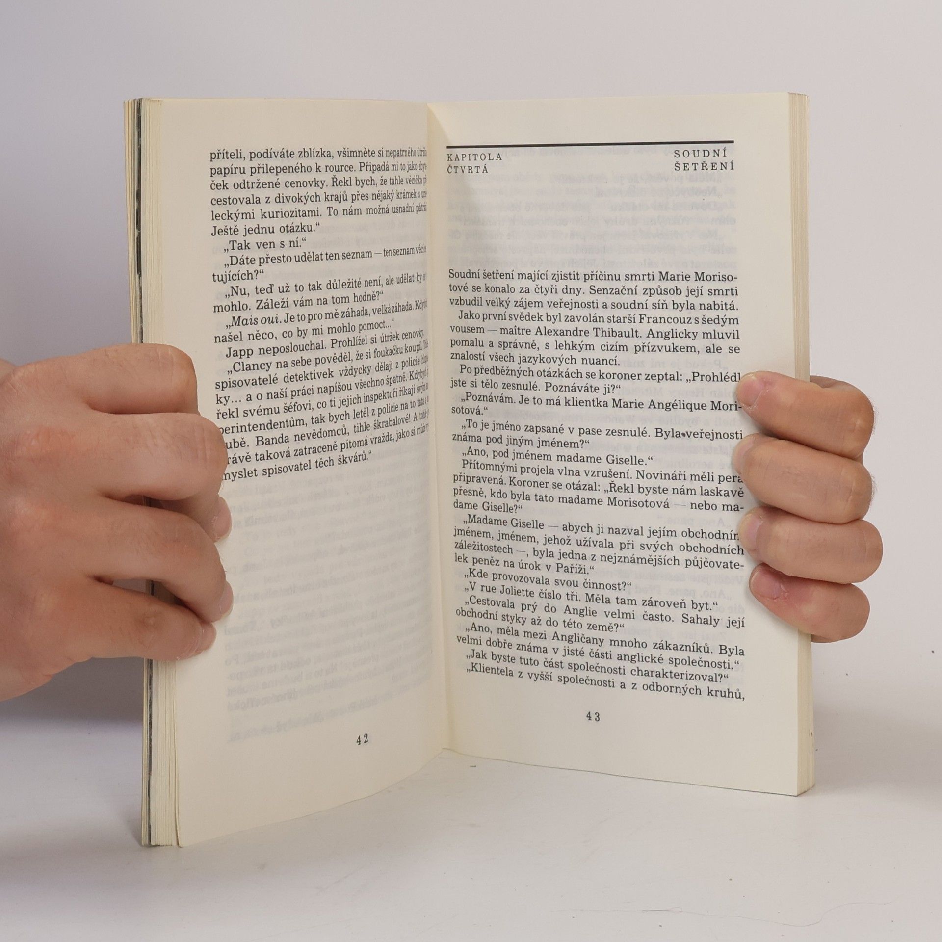 Agatha Christie Smrt v oblacích