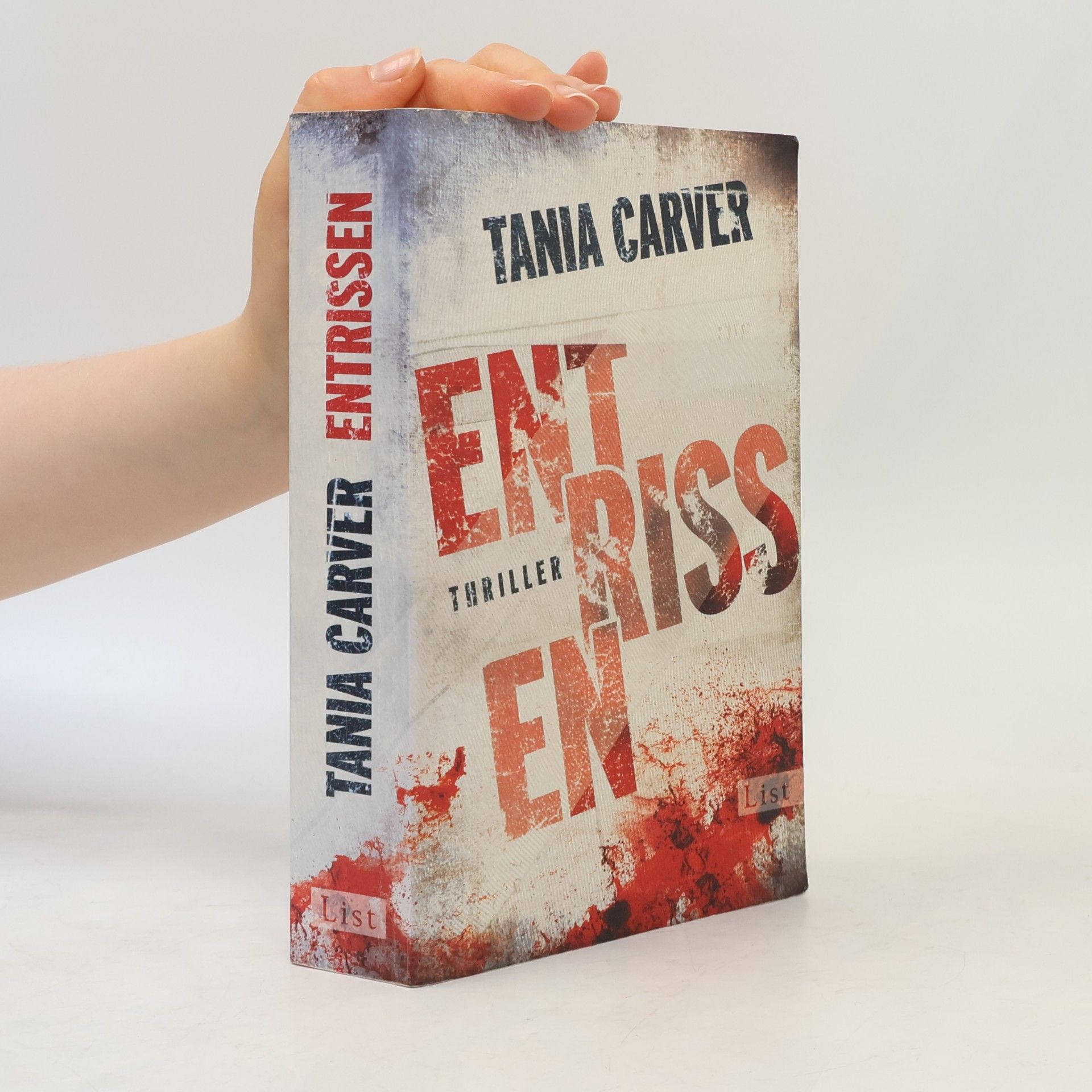 Tania Carver Entrissen