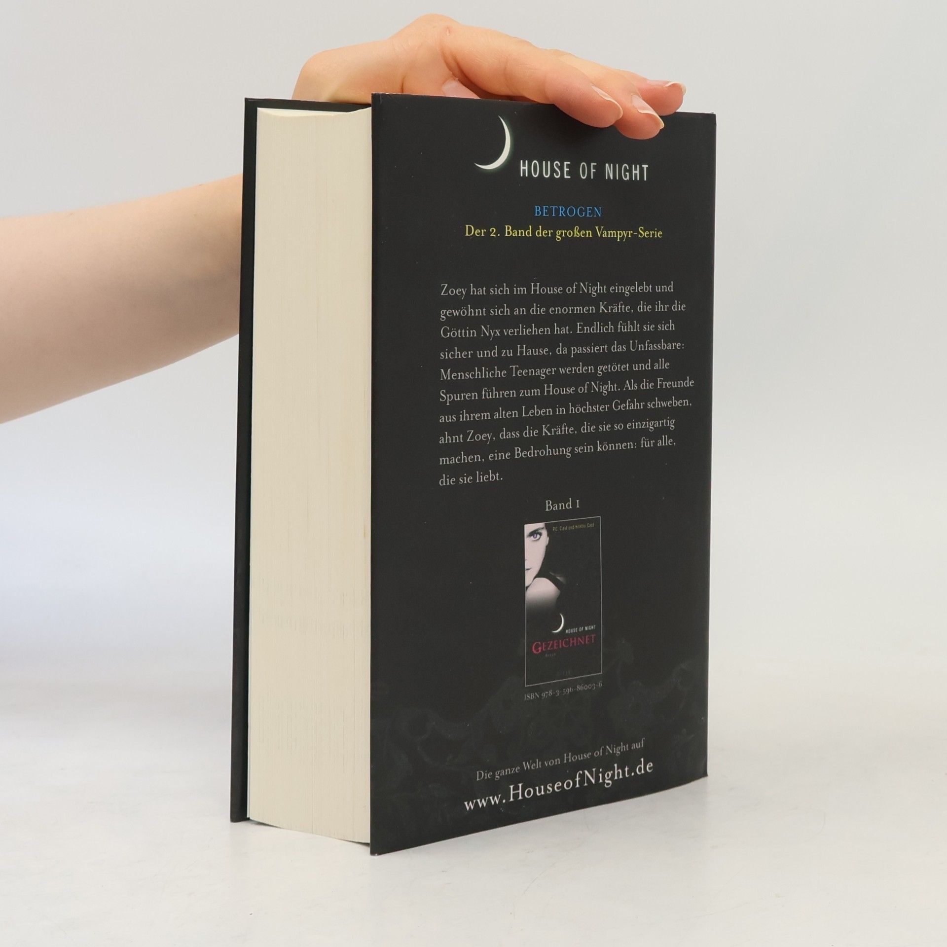P. C. Cast House of Night 2. Betrogen