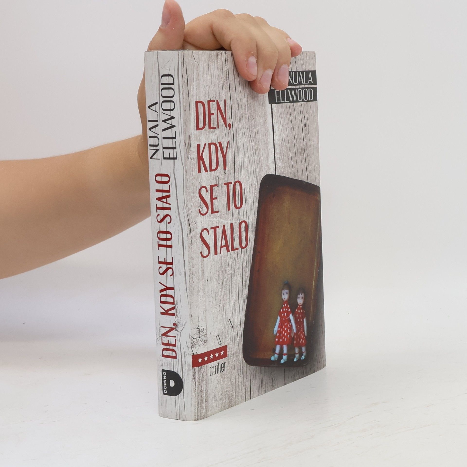 Nuala Ellwood Den, kdy se to stalo