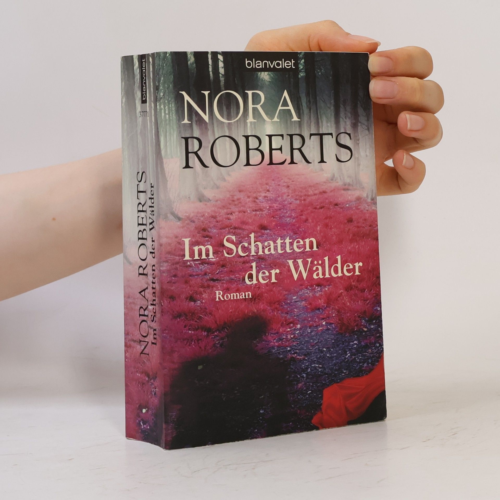 Nora Roberts Im Schatten der Wälder