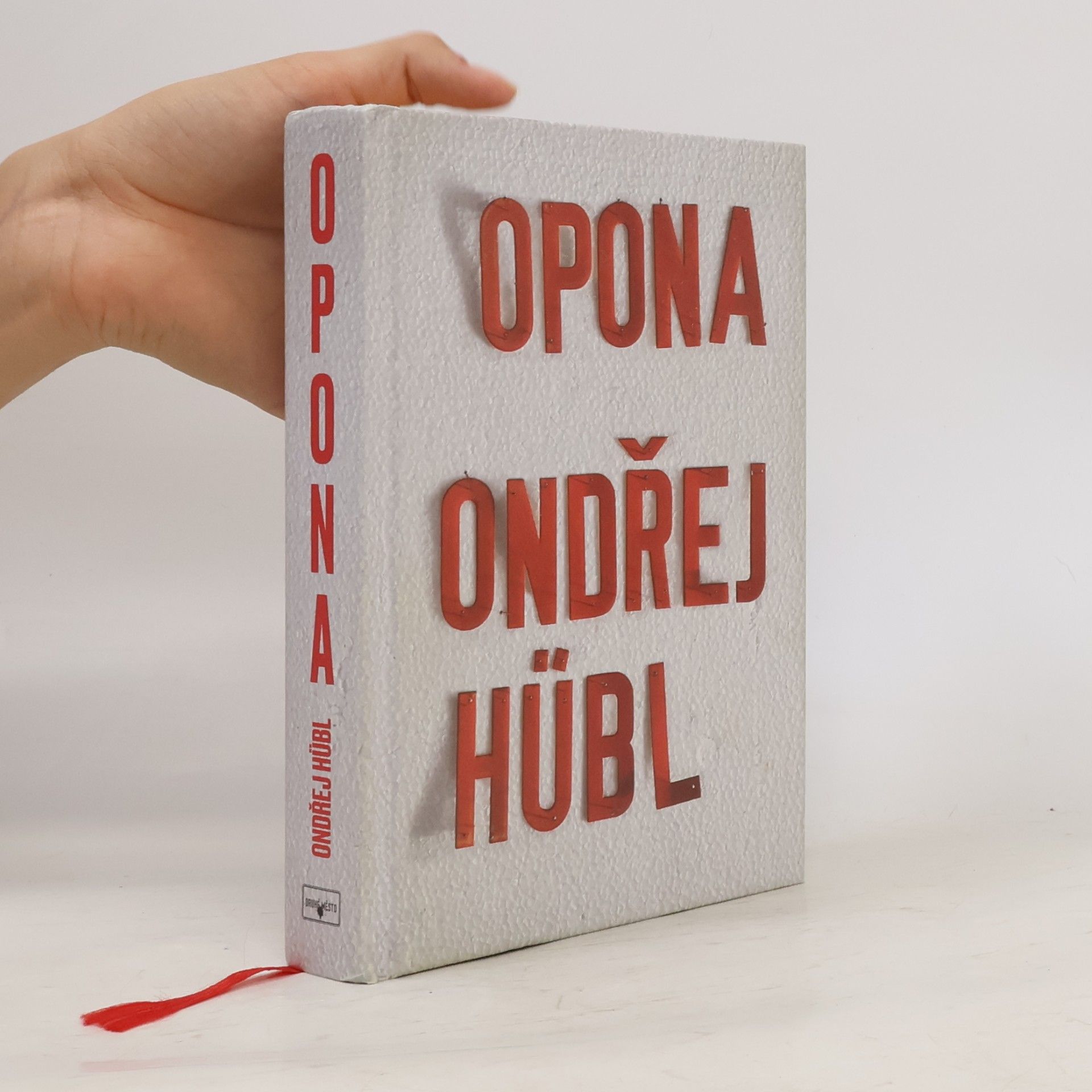 Ondřej Hübl Opona