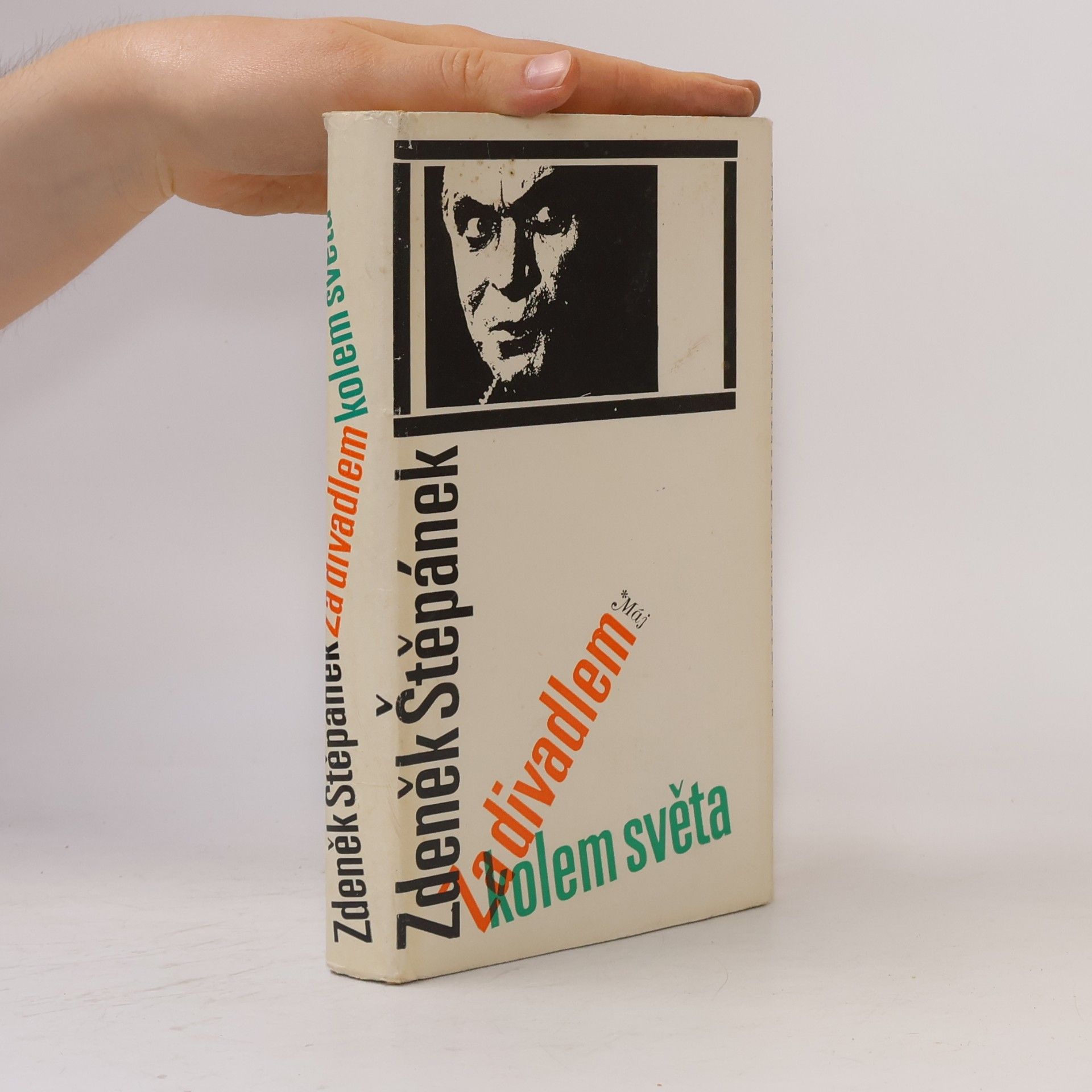 Zdeněk Štěpánek Za divadlem kolem světa