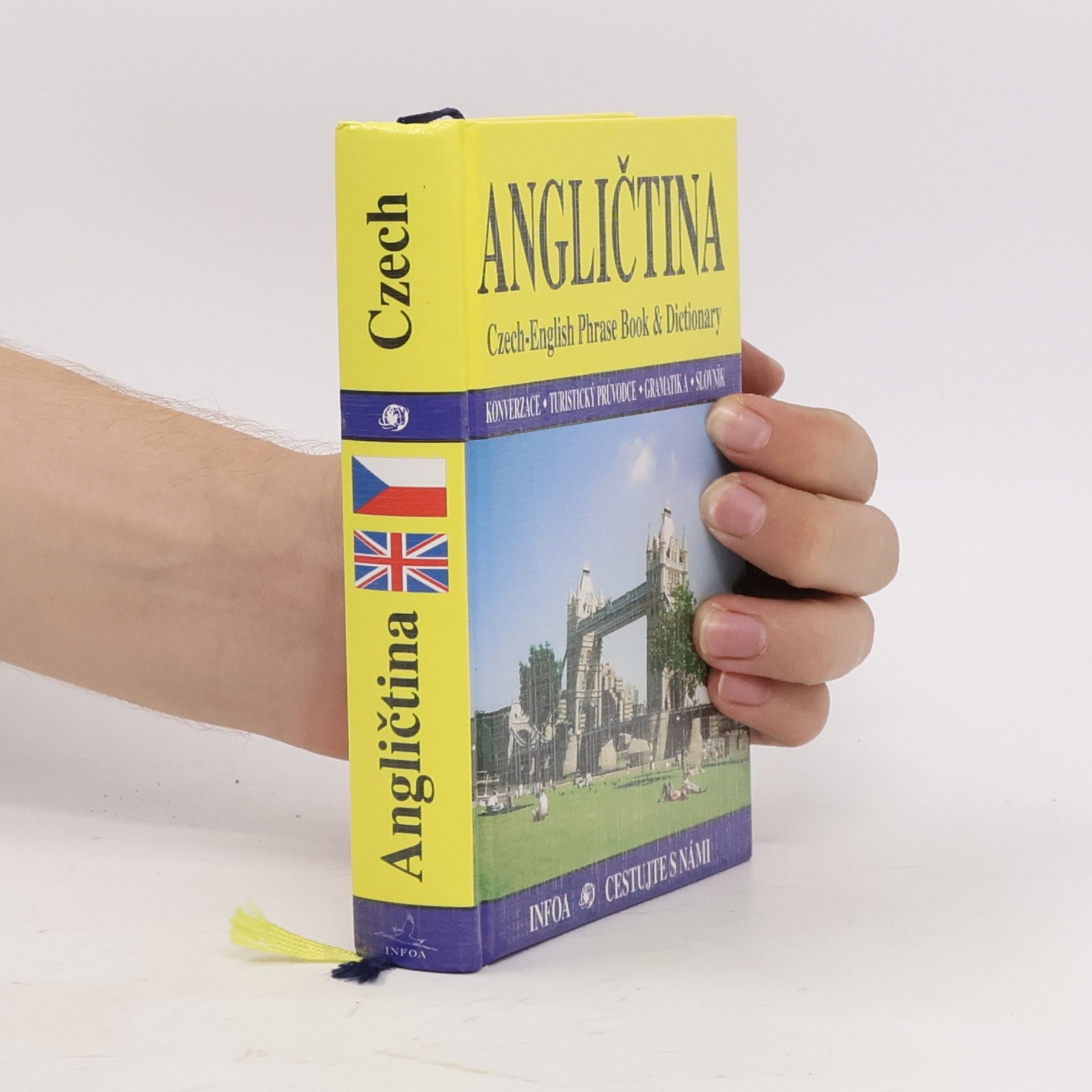 Martina Sobotíková Angličtina. Czech - English Phrase Book & Dictionary