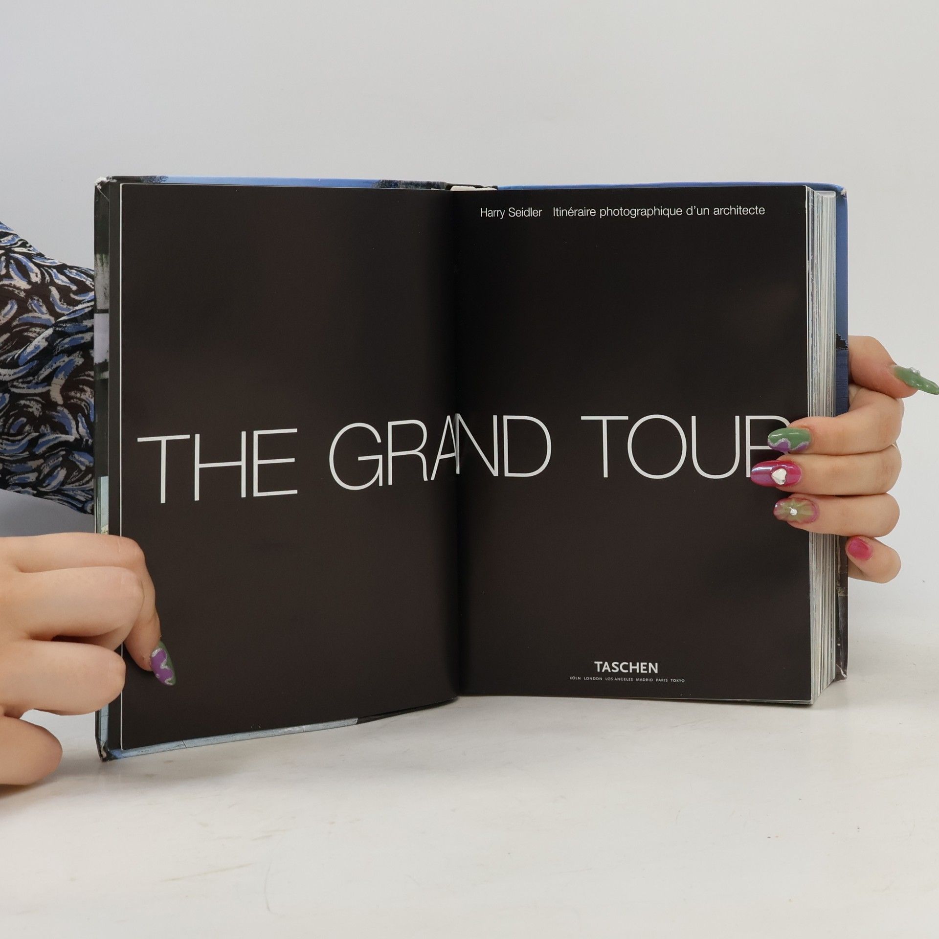 Harry Seidler The Grand Tour