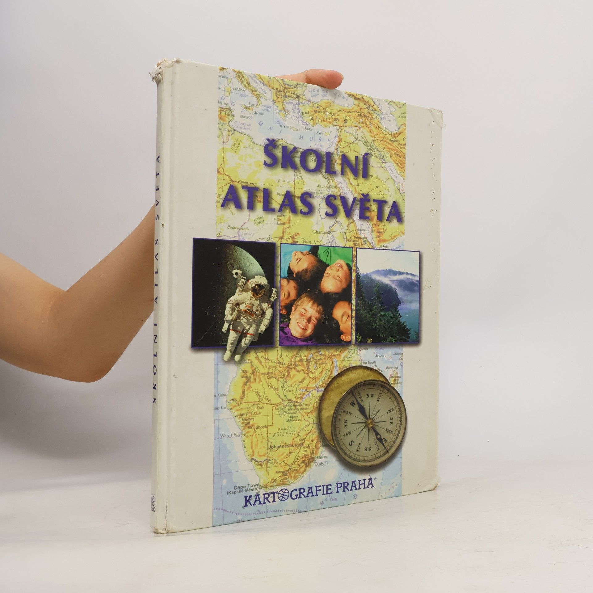 Věra Dobrovolná Školní atlas světa