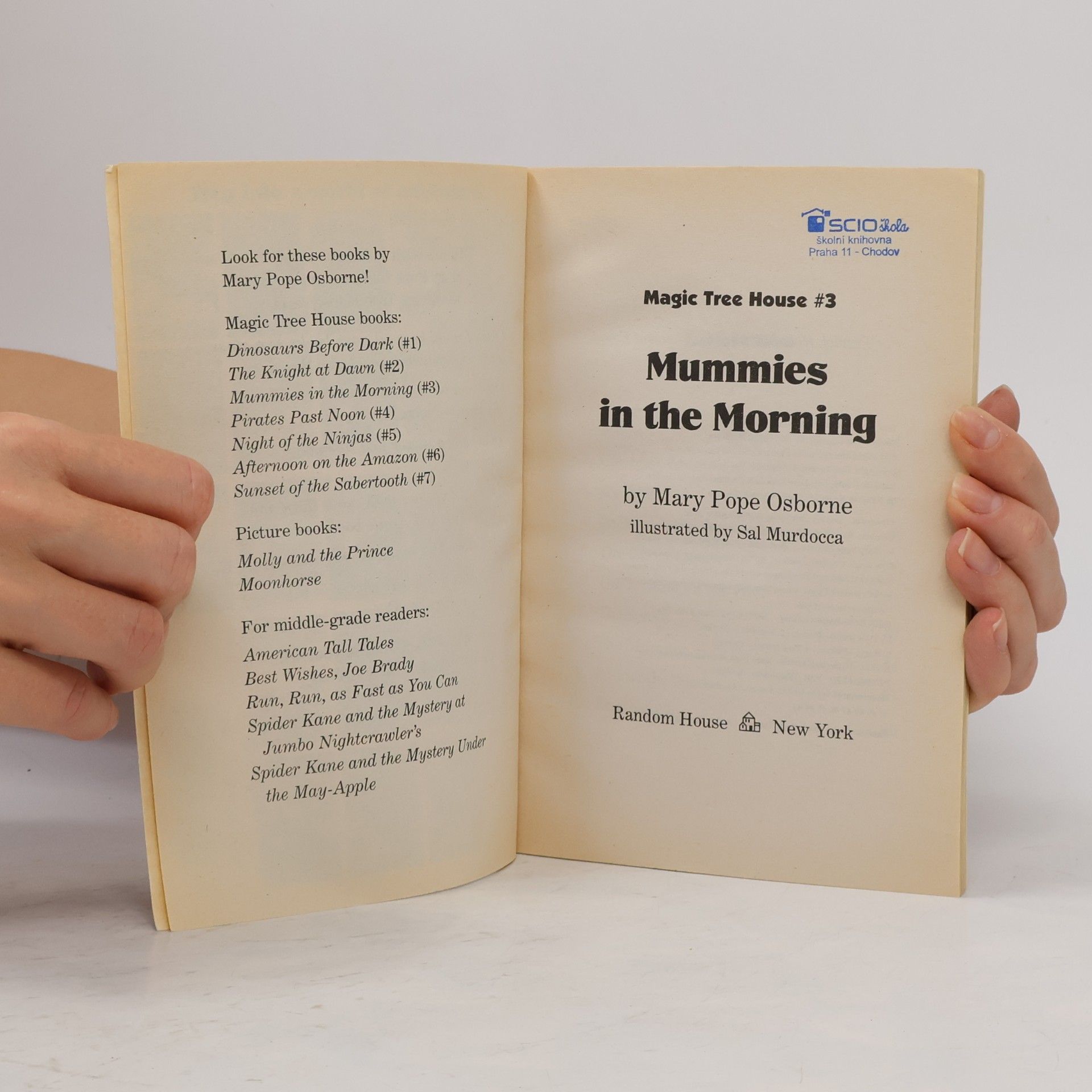 Mary Pope Osborne Mummies in the Morning