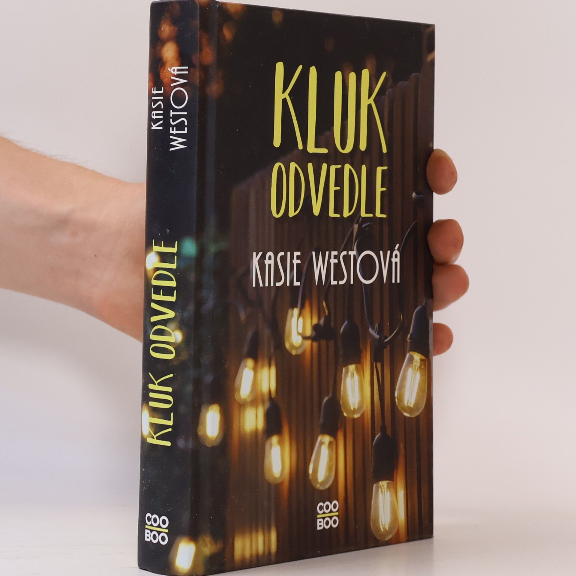 Kasie West Kluk odvedle