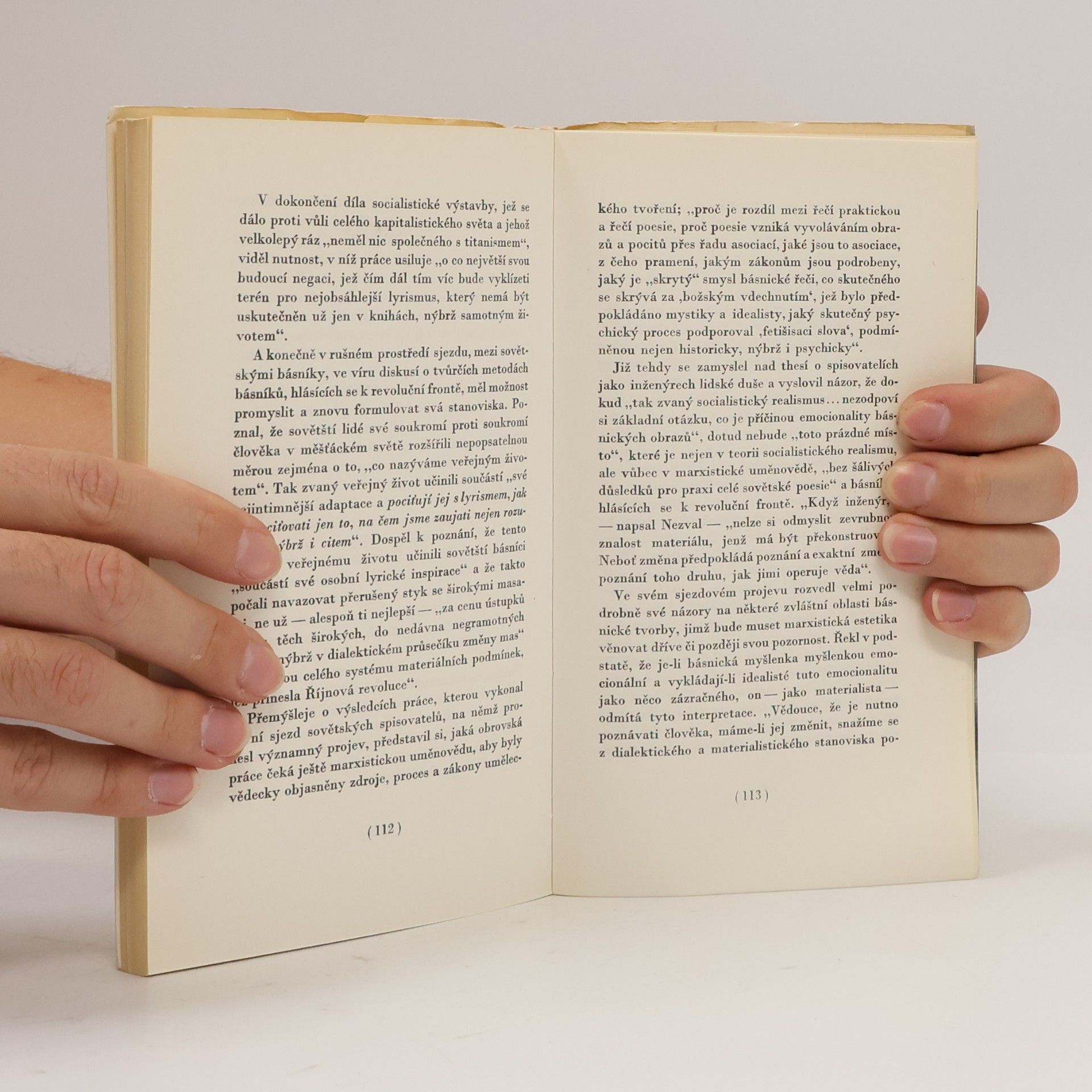 Jiří Taufer Vítězslav Nezval : literární studie