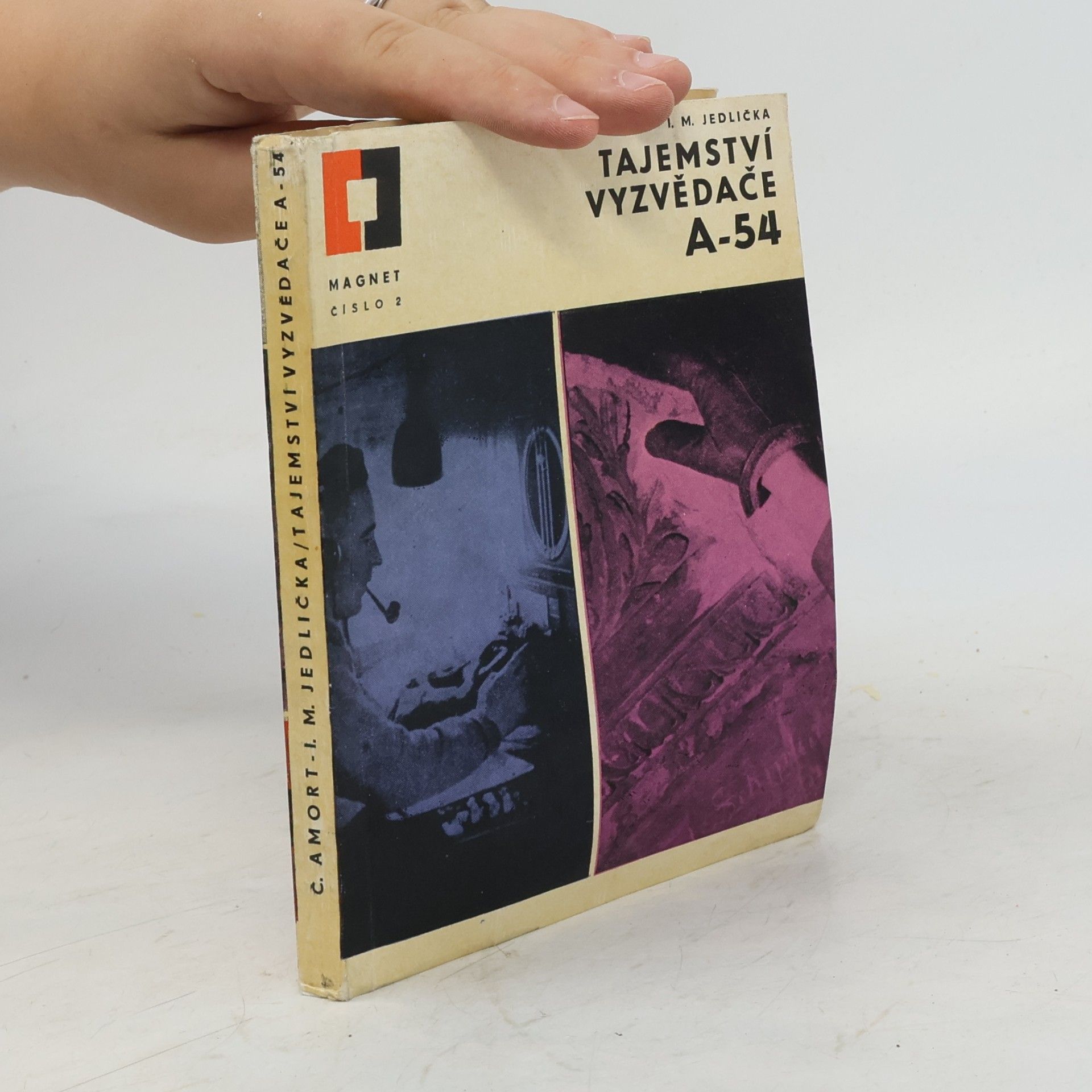 Čestmír Amort Tajemství vyzvědače A-54