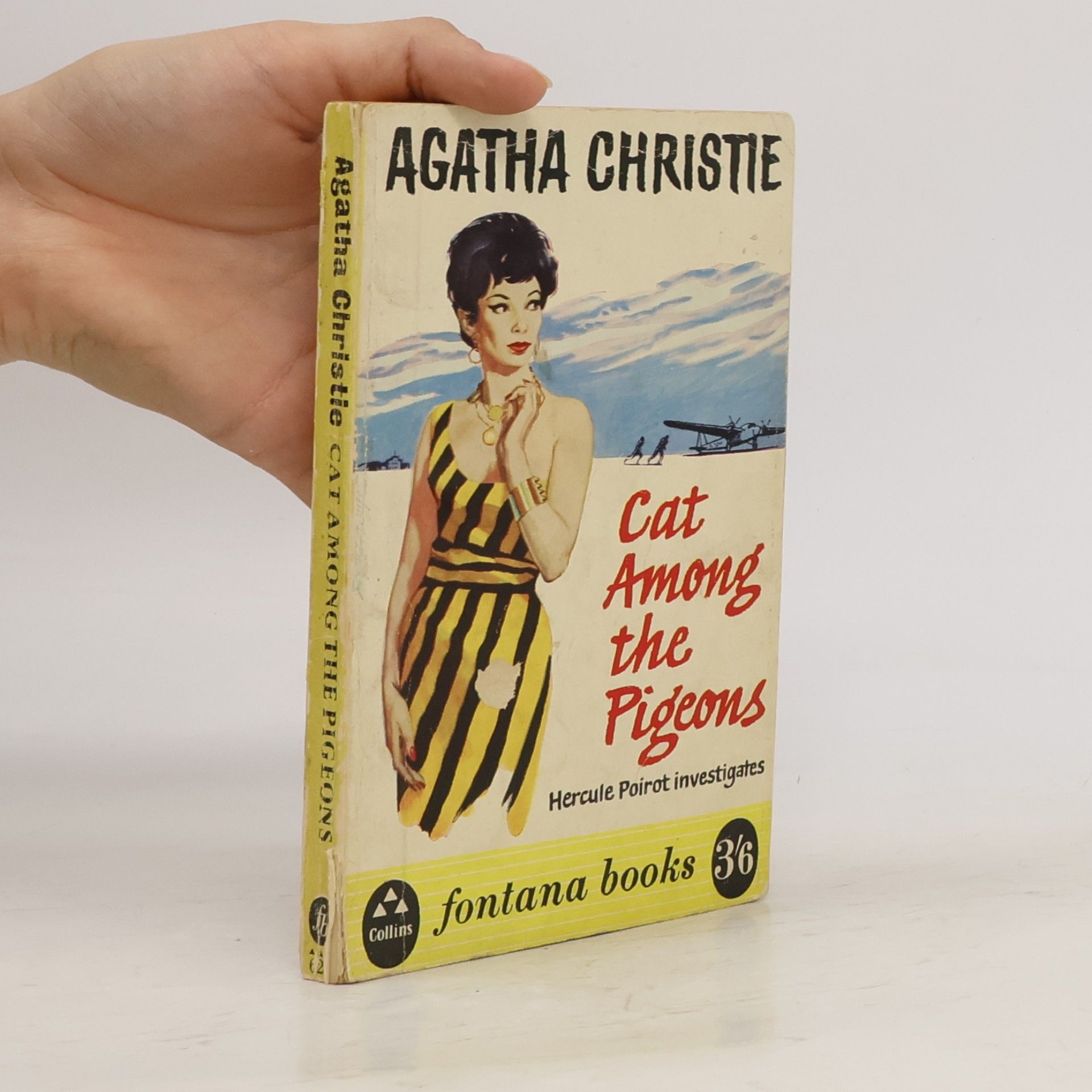 Agatha Christie Cat among the pigeons