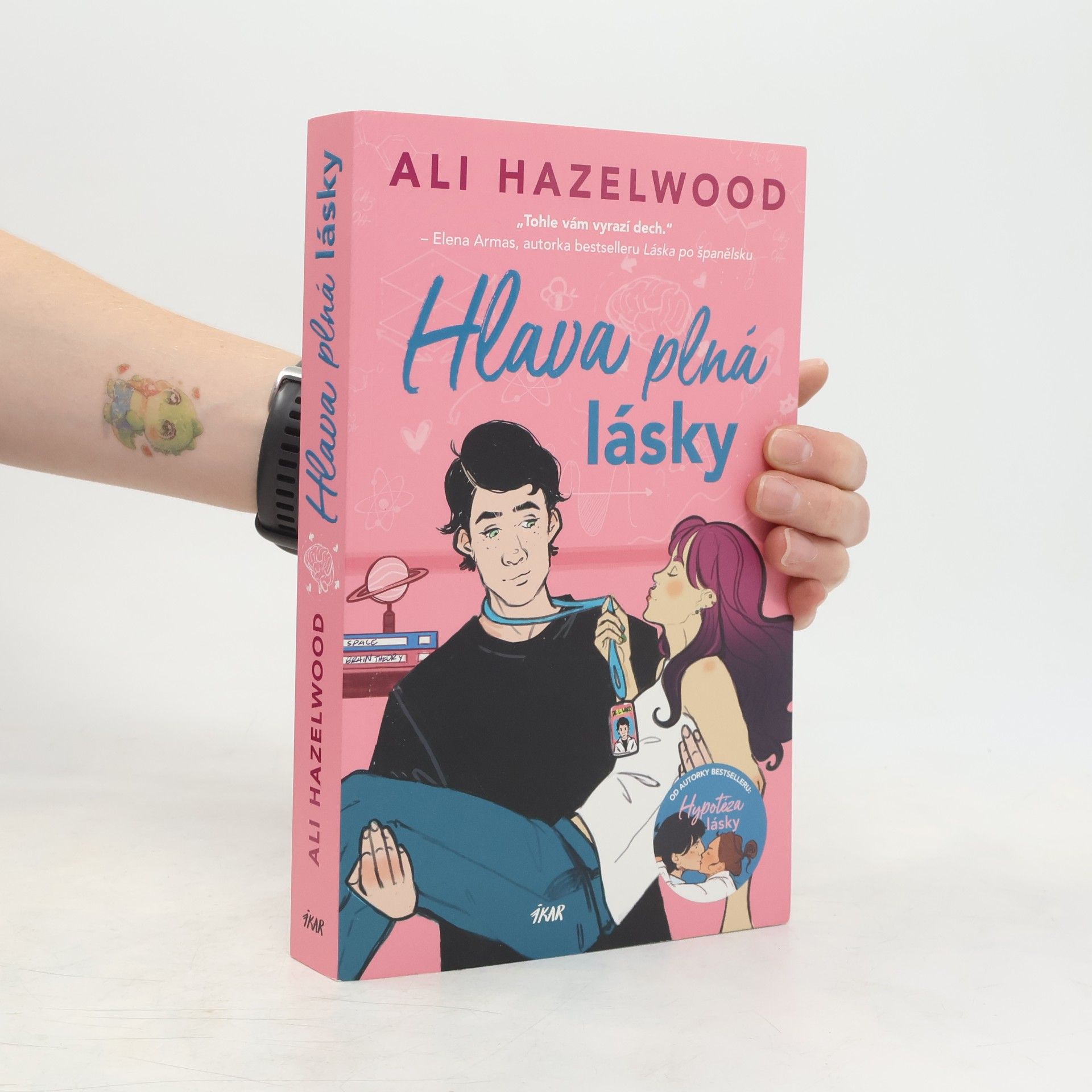 Ali Hazelwood Hlava plná lásky