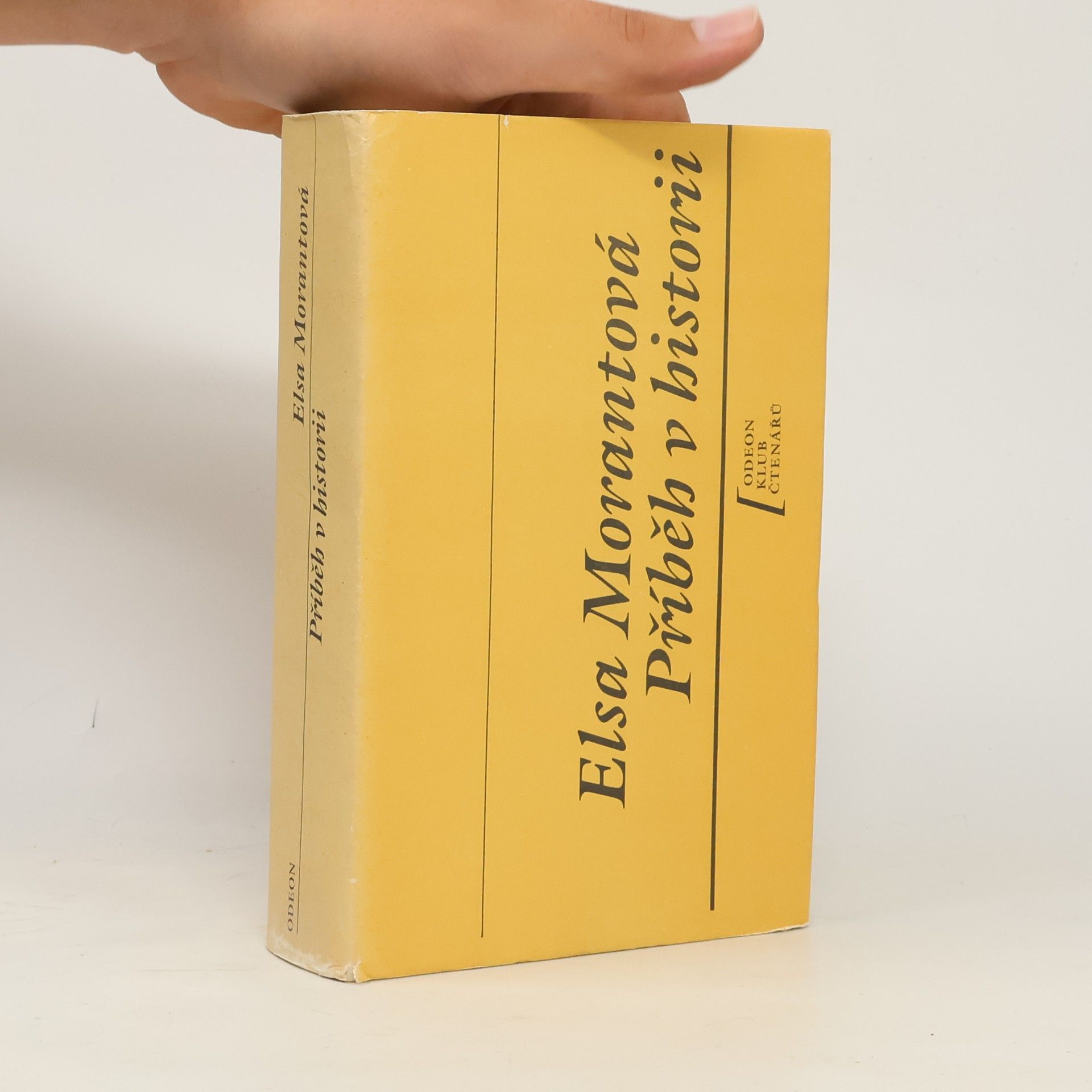 Elsa Morante Příběh v historii