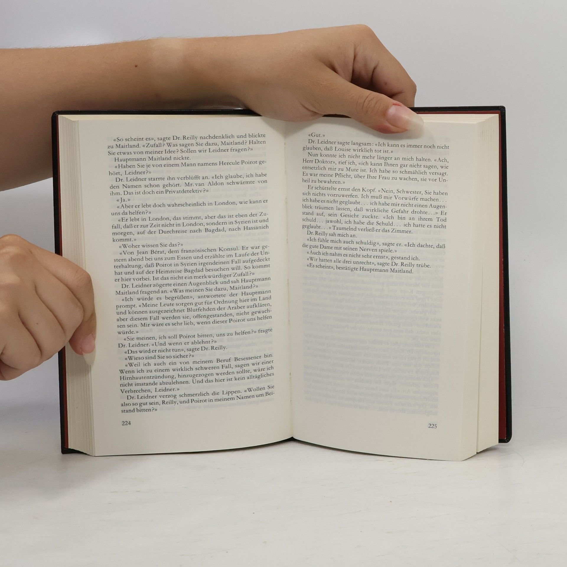 Agatha Christie Das Geheimnis der Schnallenschuhe / Mord in Mesopotamien / Der Tod wartet