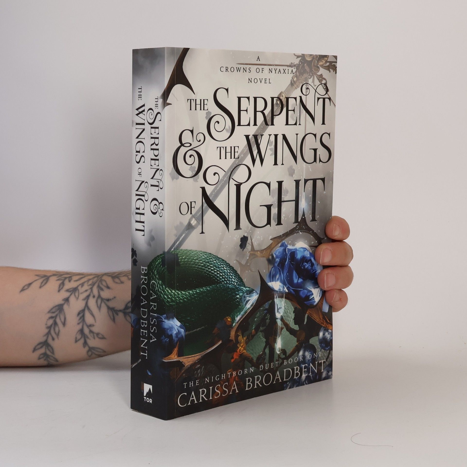 Carissa Broadbent The Serpent and the Wings of Night