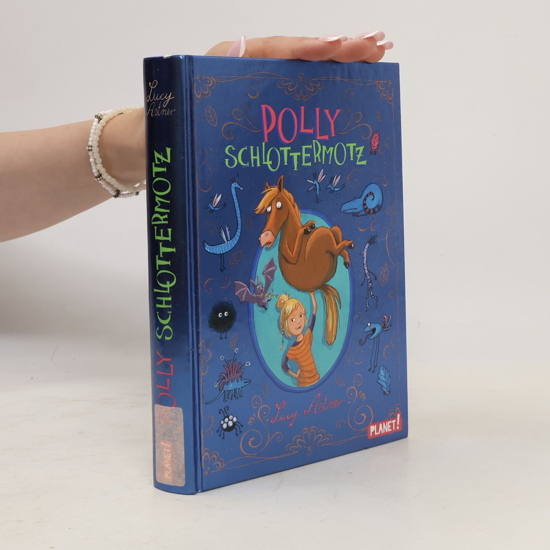 Lucy Astner Polly Schlottermotz