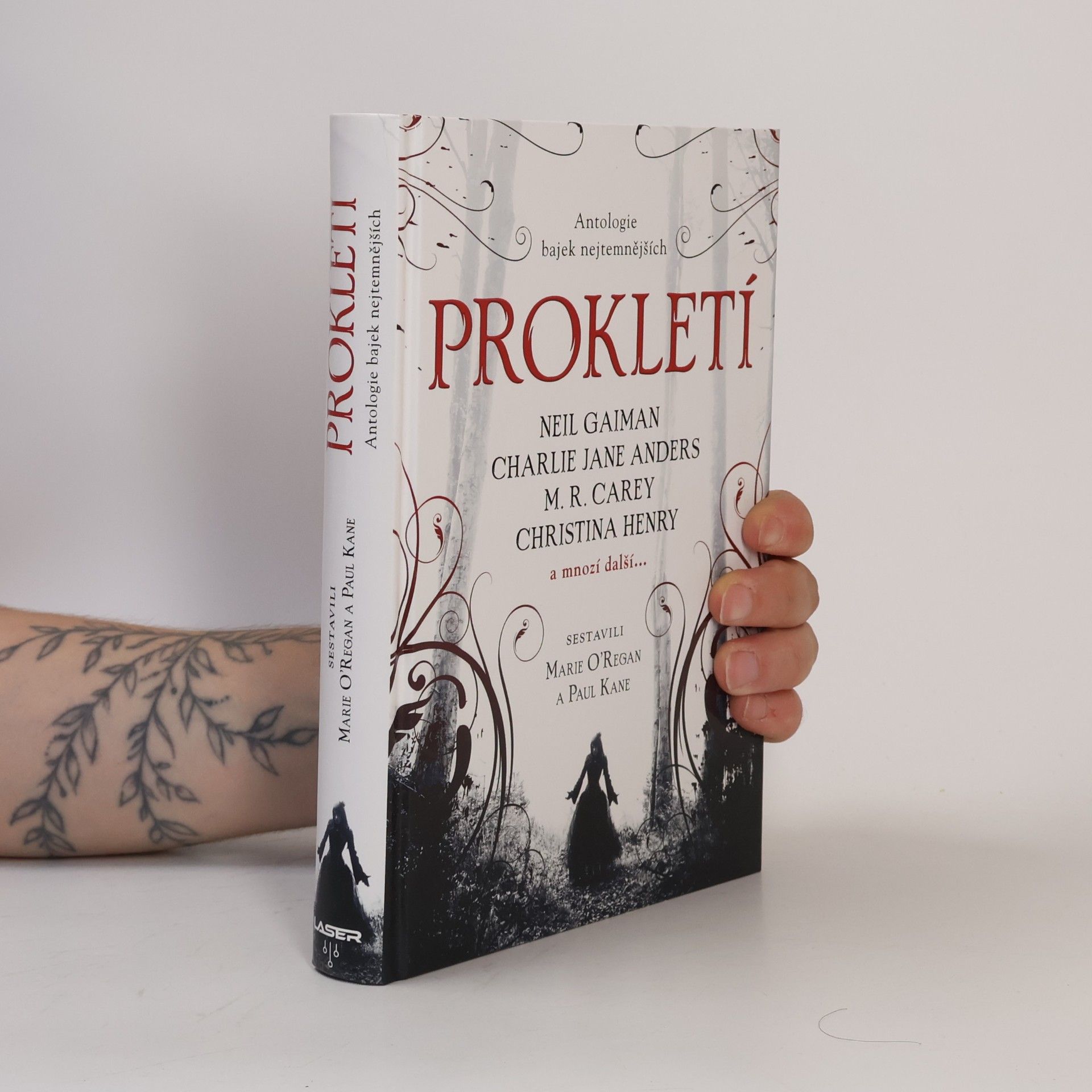 Angela Slatter Prokletí : antologie bajek nejtemnějších