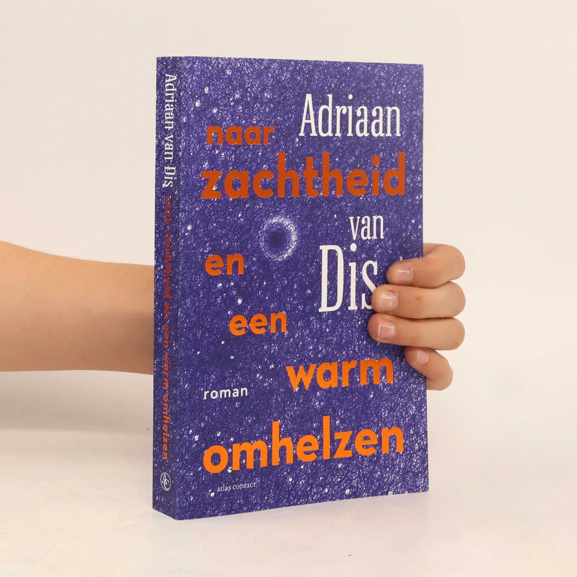 Adriaan van Dis Naar zachtheid en een warm omhelzen