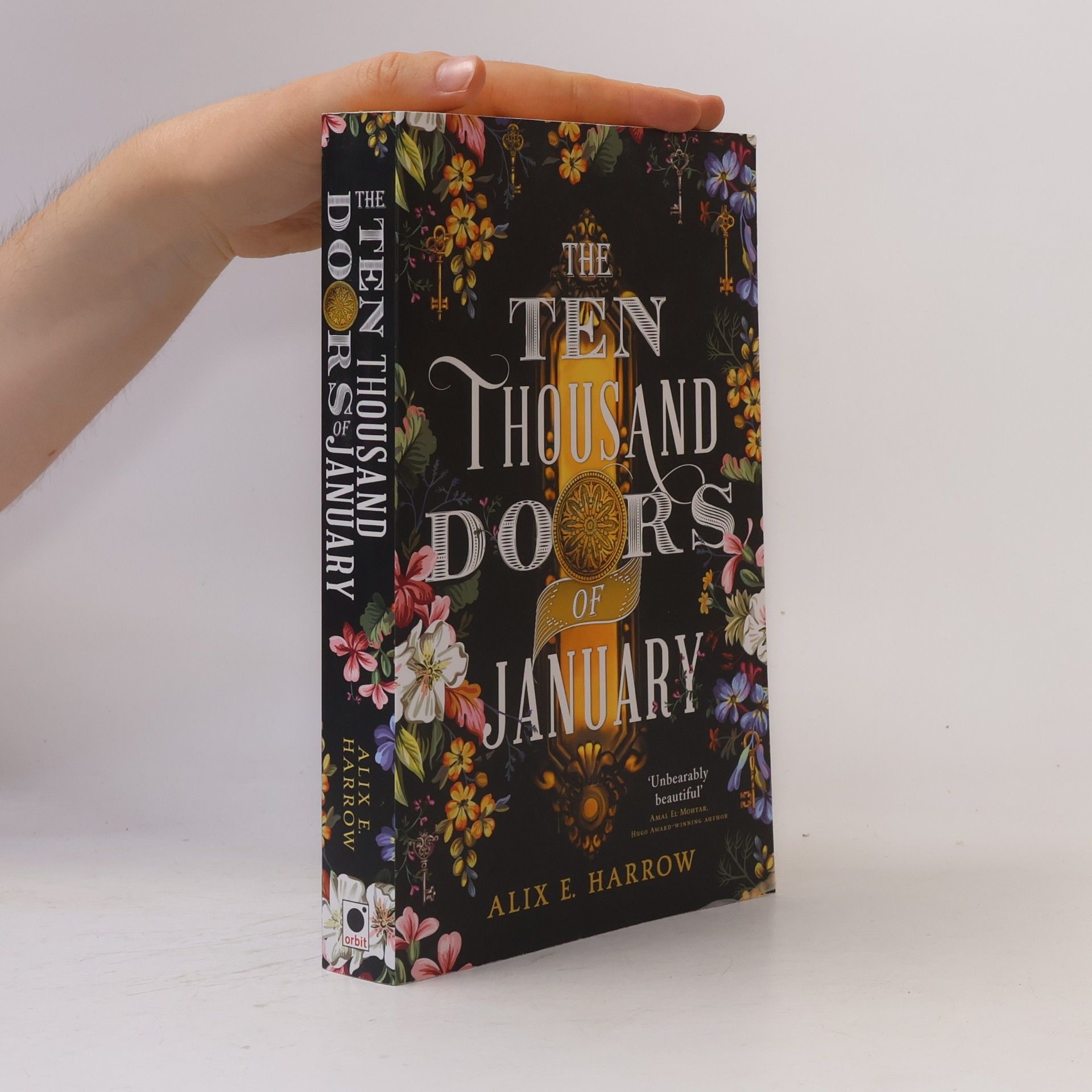 Alix E. Harrow The Thousand Doors of January