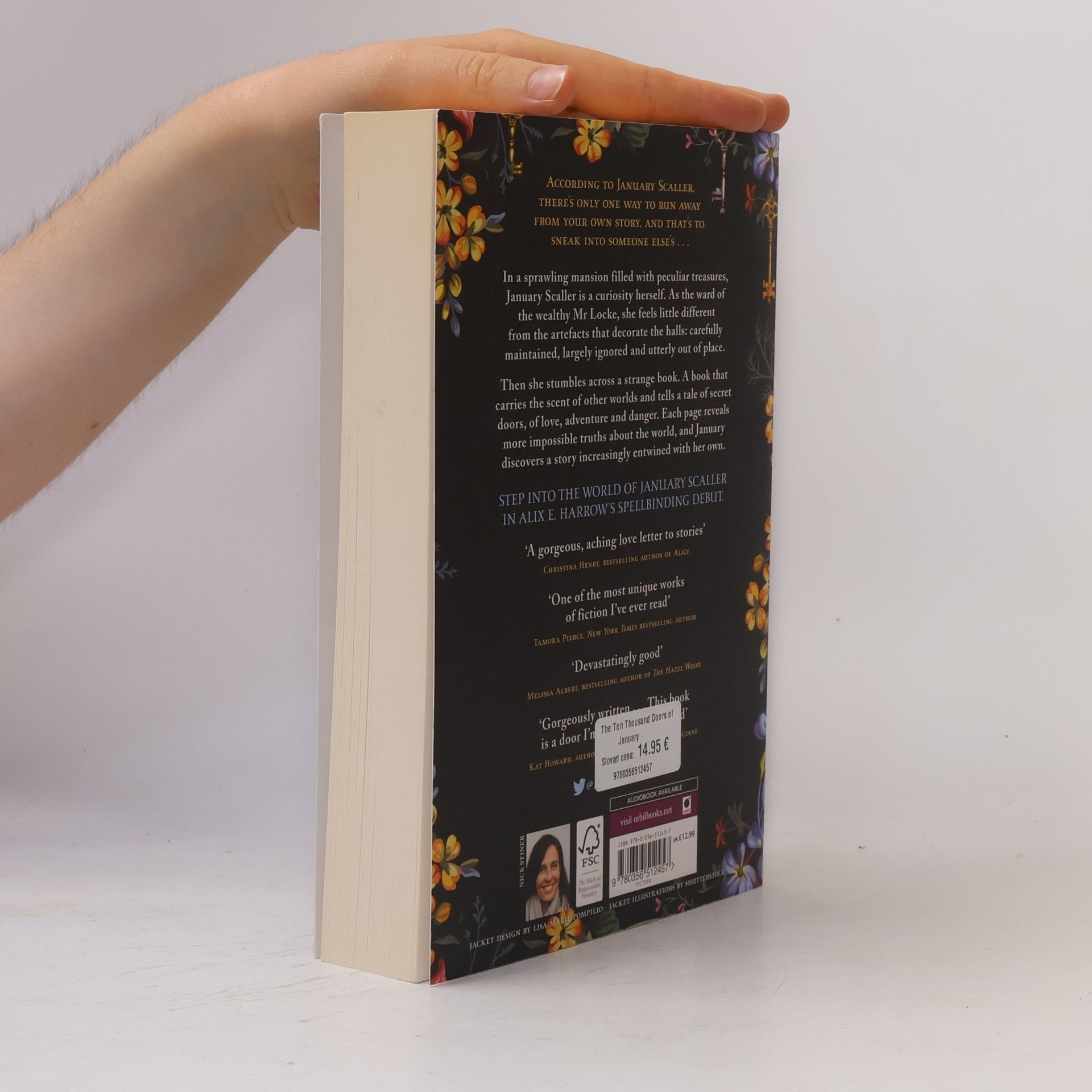 Alix E. Harrow The Thousand Doors of January