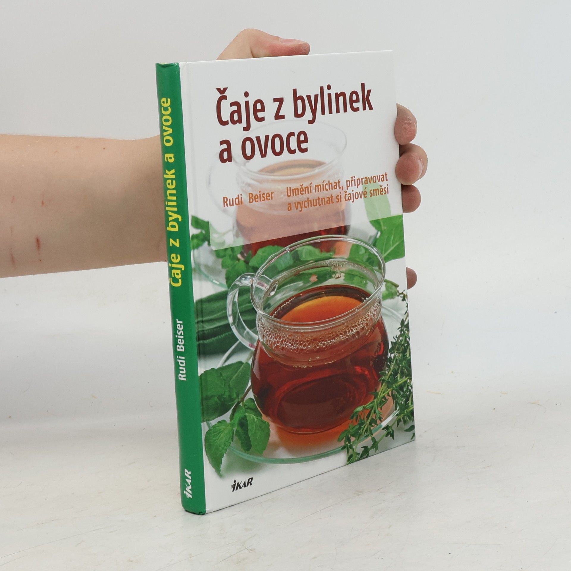 Čaje z bylinek a ovoce