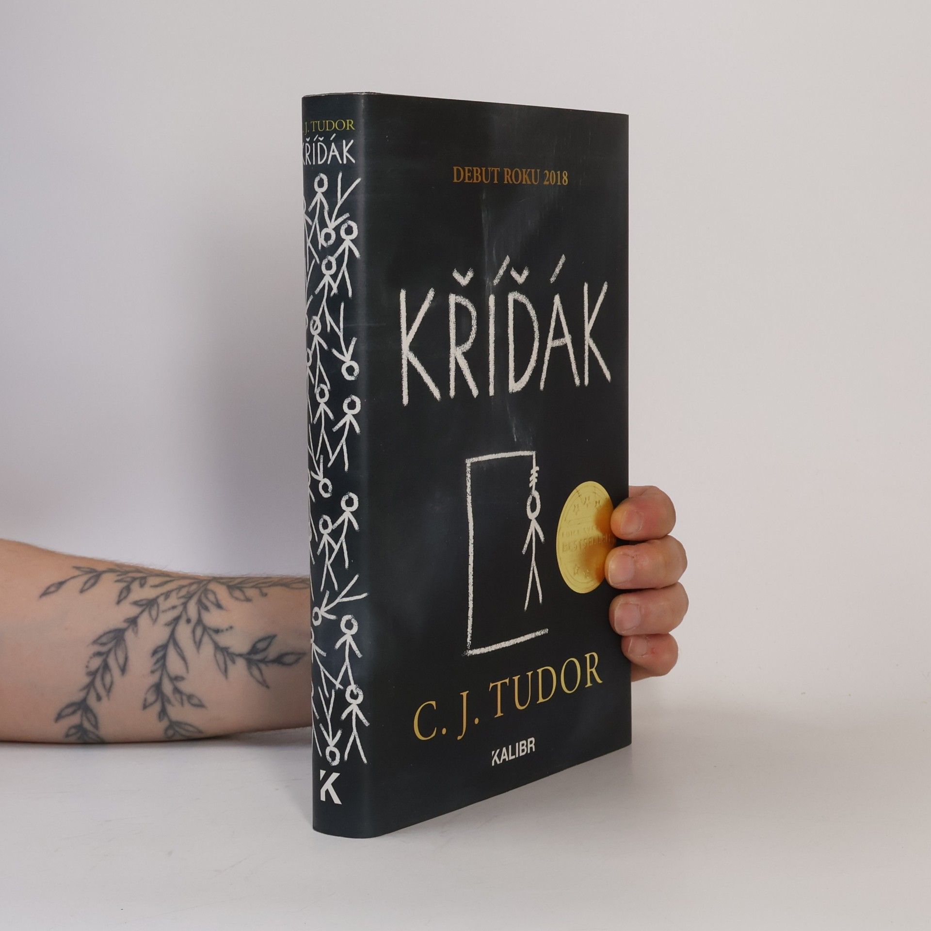 C.J. Tudor Kříďák