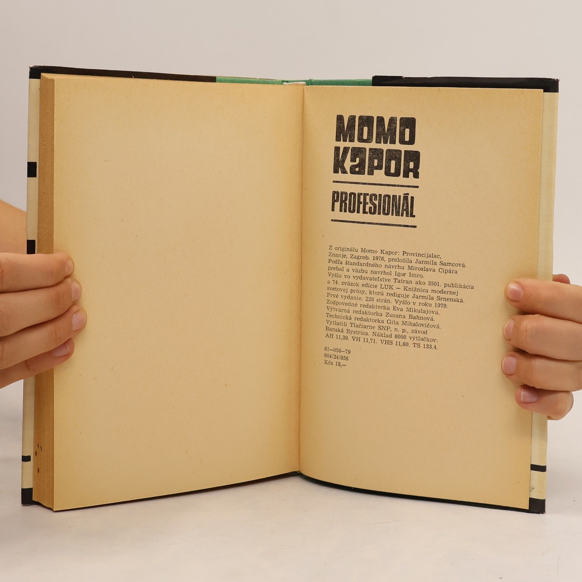 Momo Kapor Profesionál