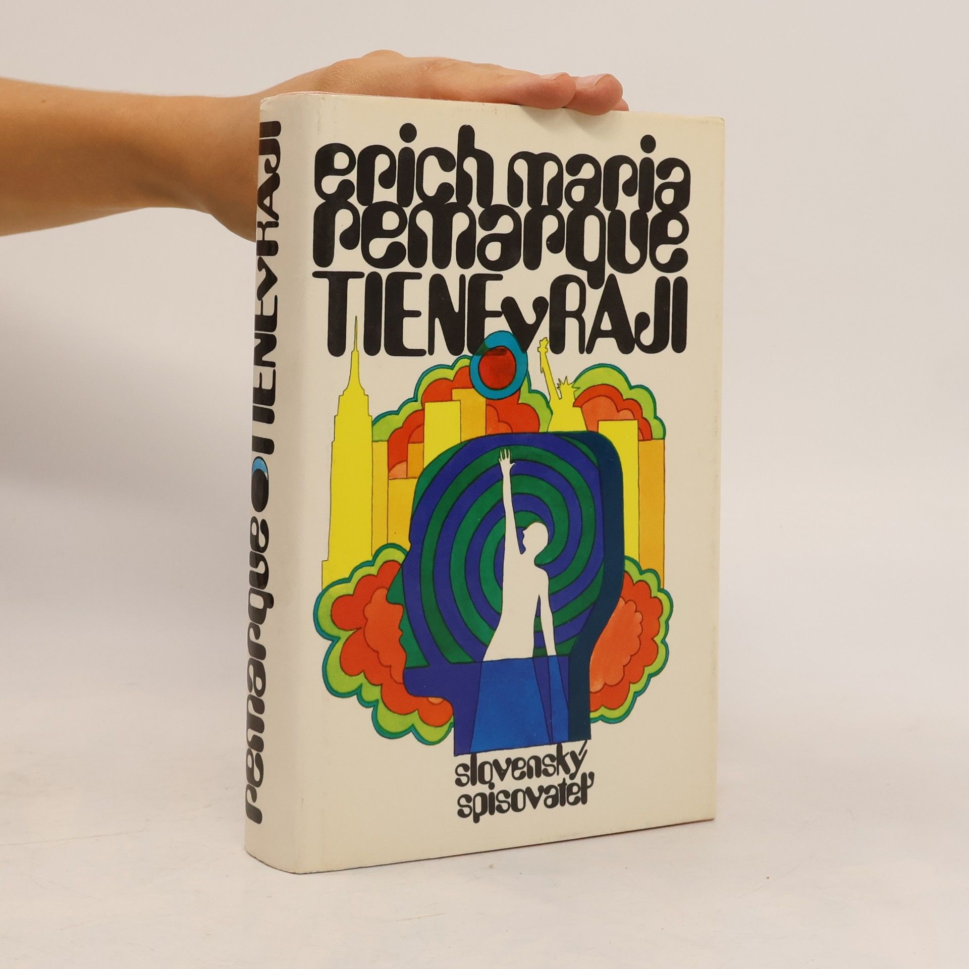 Erich Maria Remarque Tiene v raji