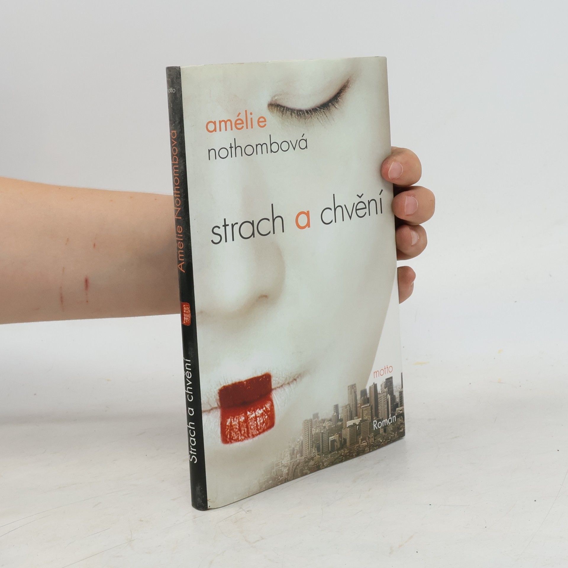 Amélie Nothomb Strach a chvění