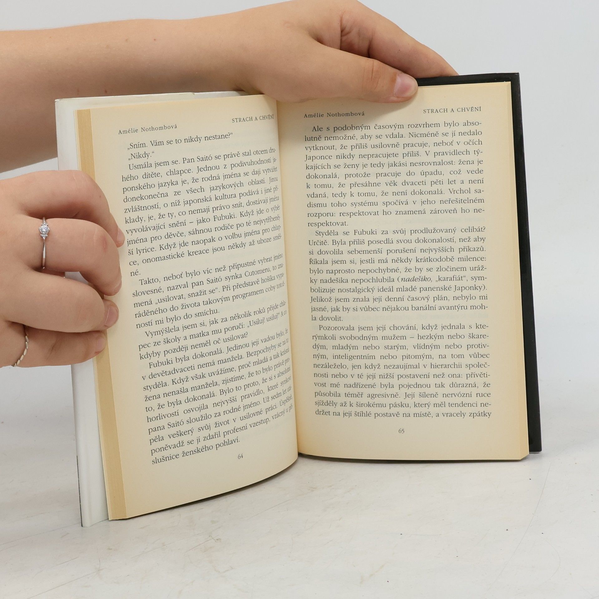 Amélie Nothomb Strach a chvění