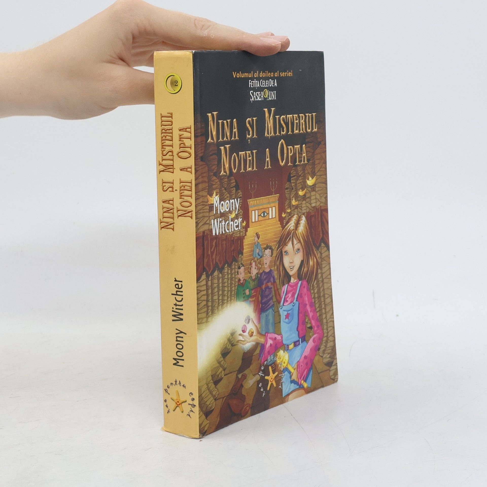 Moony Witcher Fetița Celei de a Șasea Luni - 2: Nina și Misterul Notei a Opta