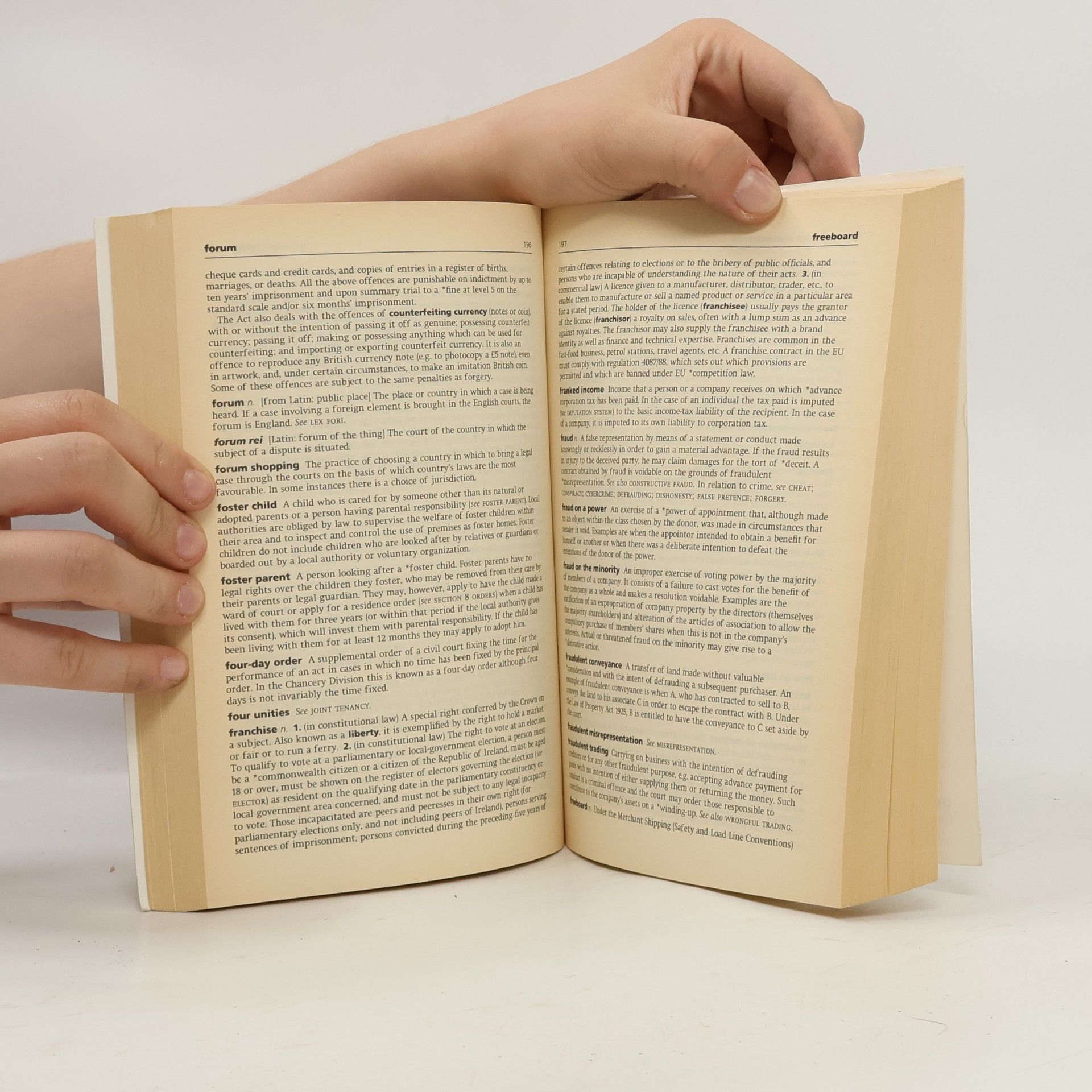 Auteurscollectief A dictionary of law