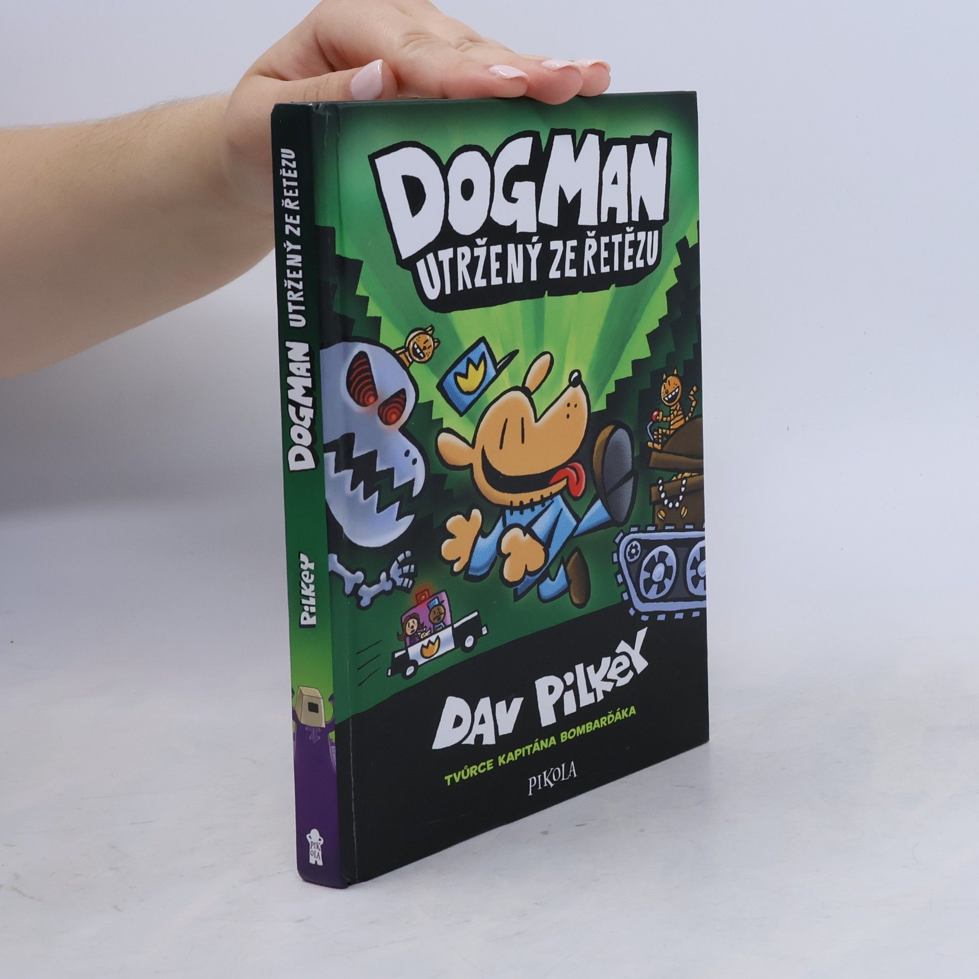 Dav Pilkey Dogman utržený ze řetězu